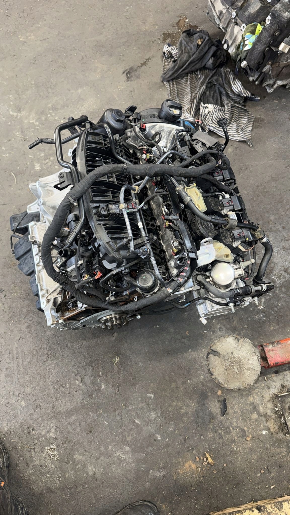 engine complete AUDI 2.0 TFSI 5TYS KM DMS