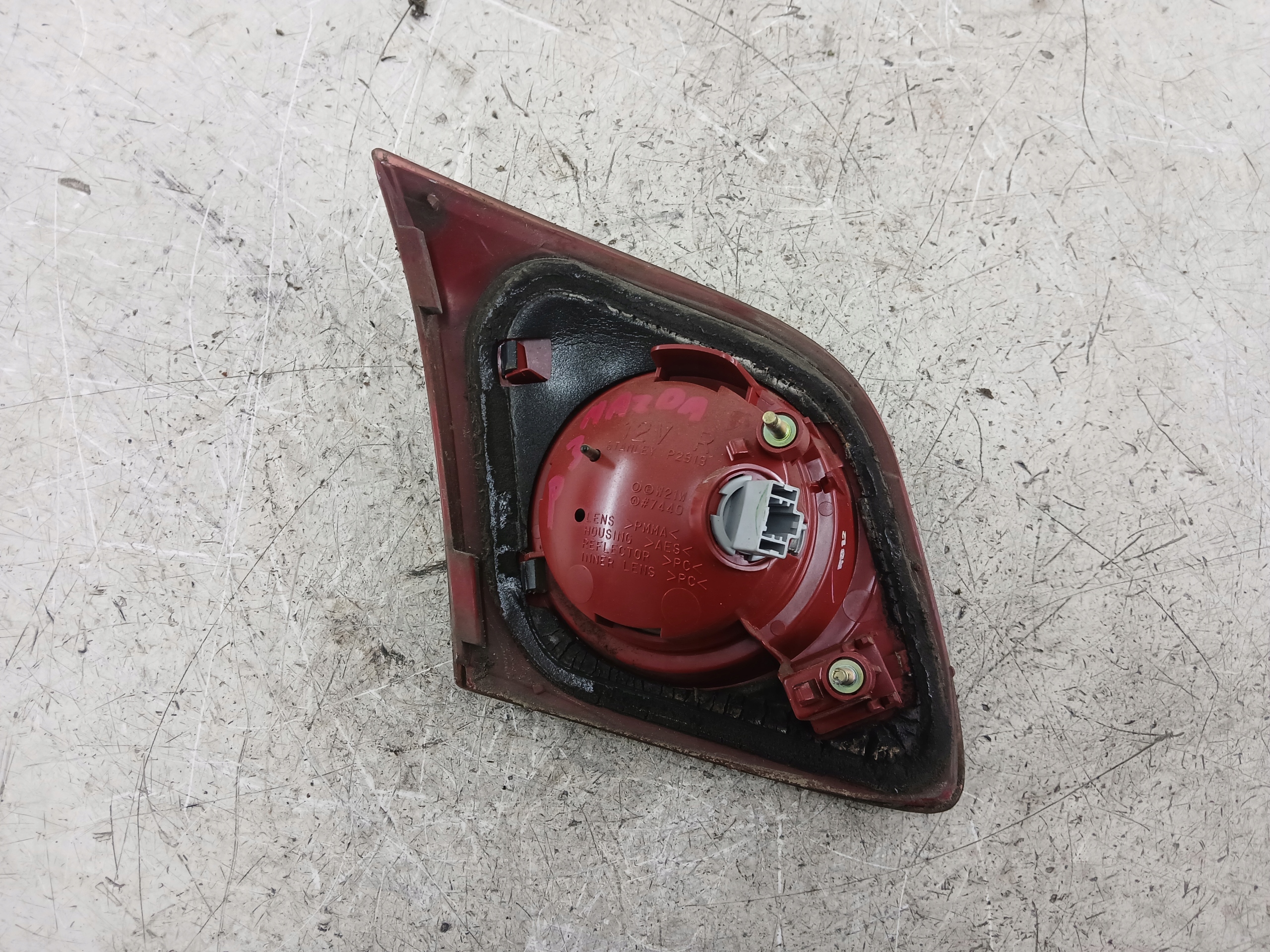 MAZDA 3 BK HB light right rear part trunk door