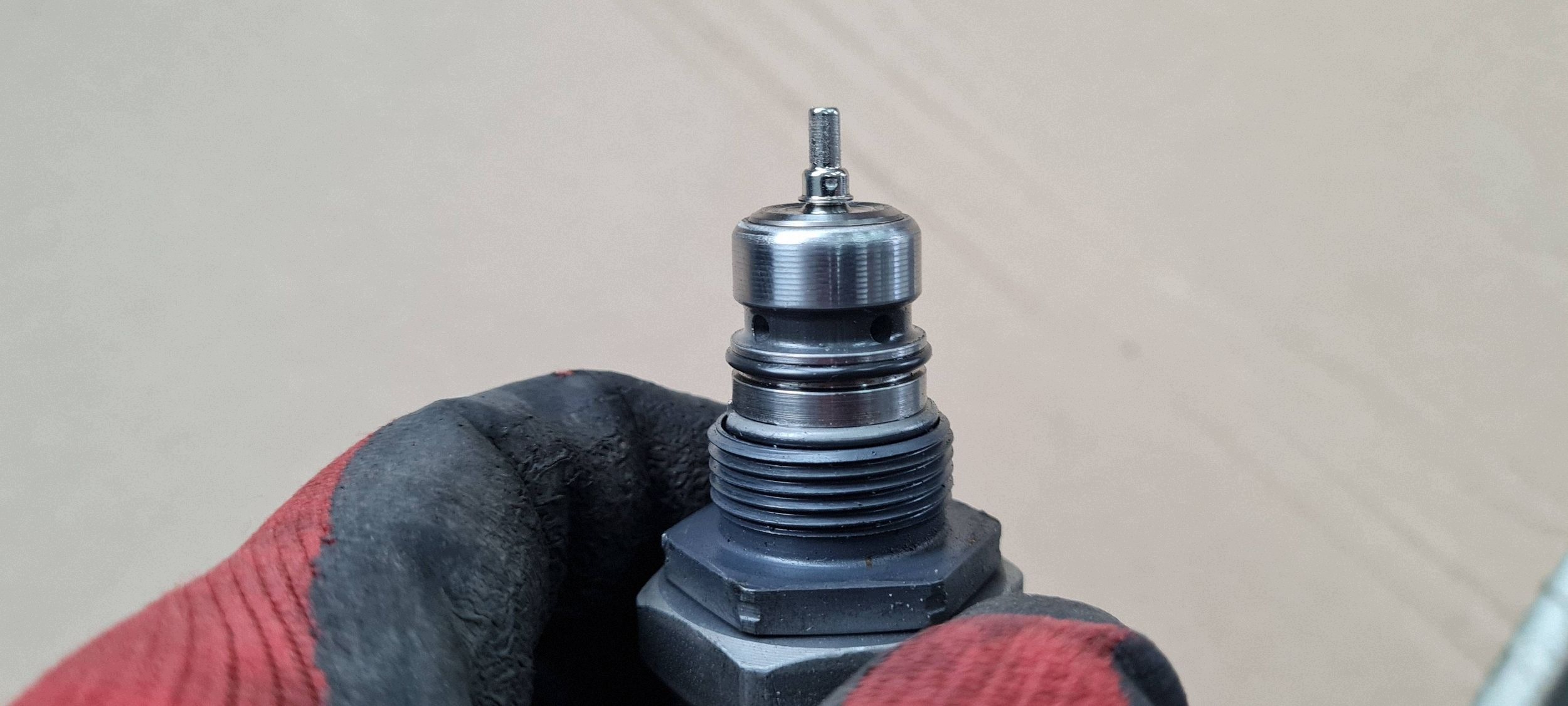 A7 4G Sensor REGULATOR Sensor des Kraftstoffsbehälters 3.0 TDI A6 C7 4G A4 B8 Q5 057130764AE