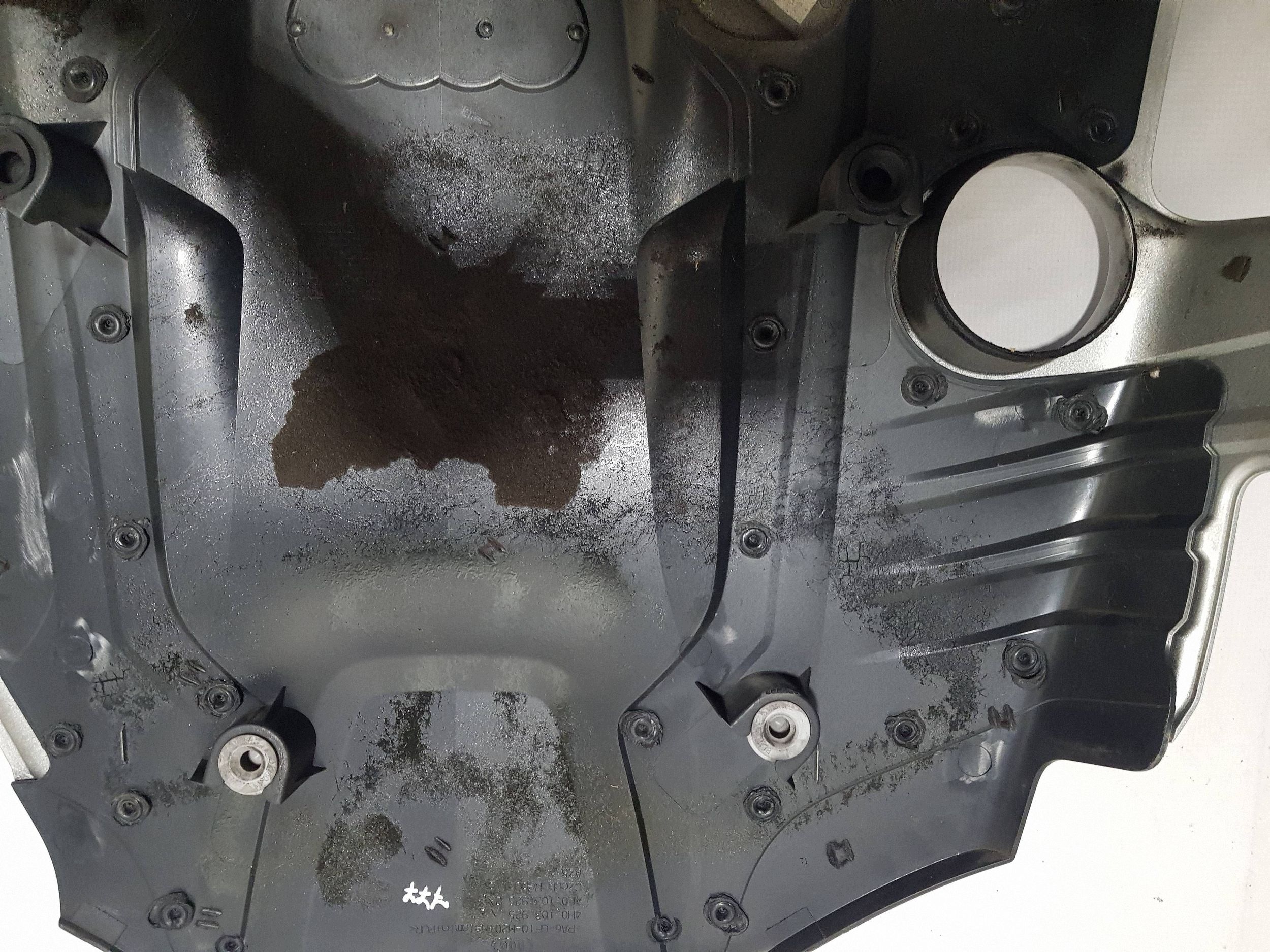 upper cover engine housing cover AUDI A8 D4 3.0 TDI 4H0103925