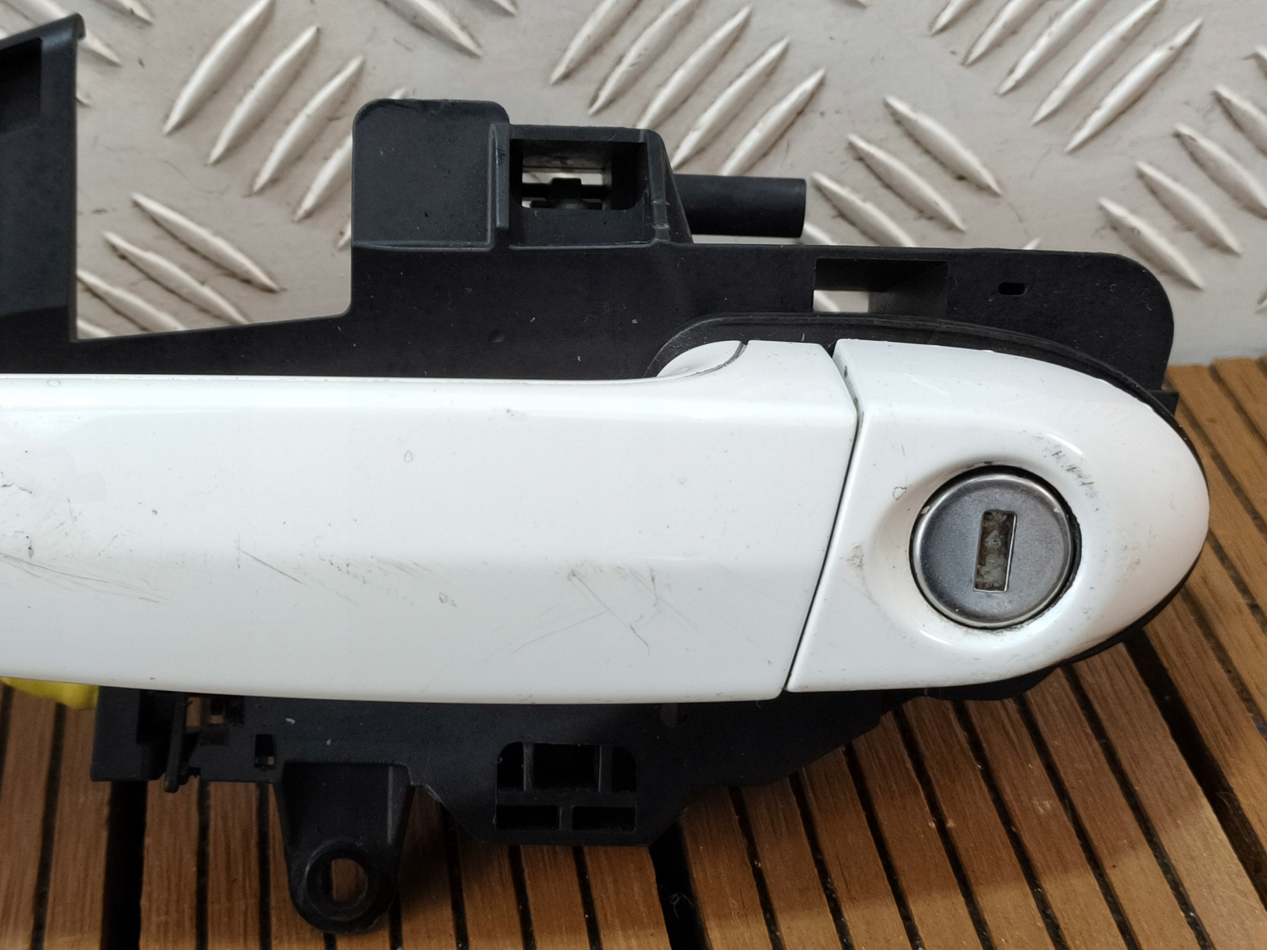 BMW E82 E88 E81 E87 04-12 handle door left front PODSWIETLENIE EUROPA A300