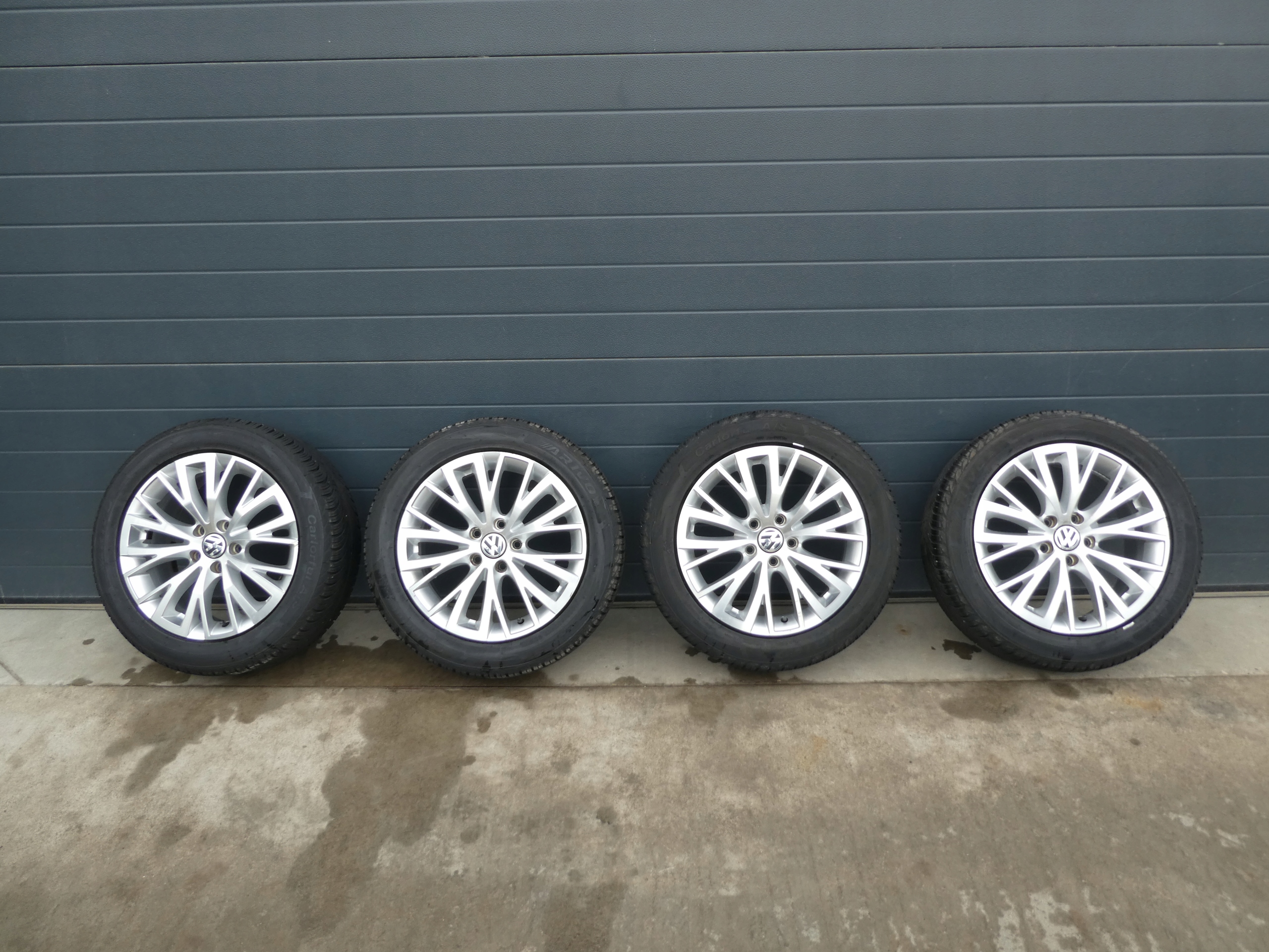 4X wheels discs tyres VW 7N0601025D 2023R