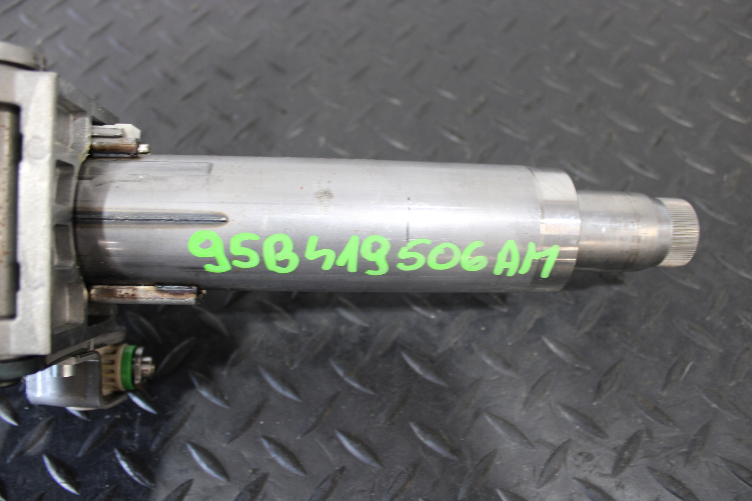 steering wheel rod PORSCHE MACAN 95B 95B419506AM