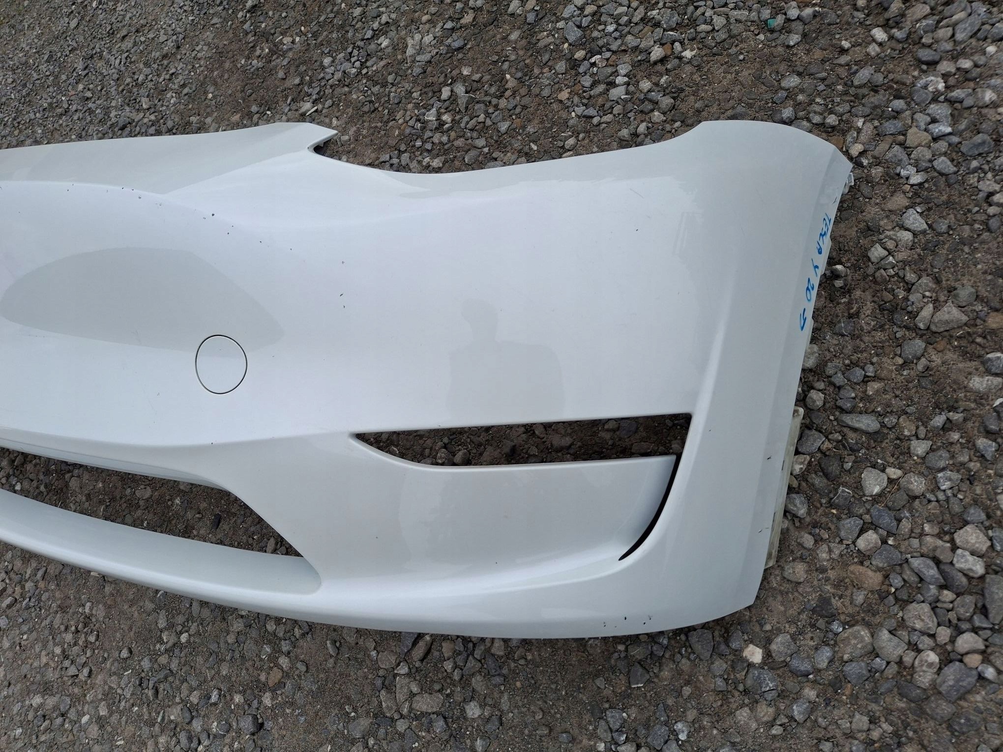 Frontstoßstange TESLA MODEL Y 2020R->