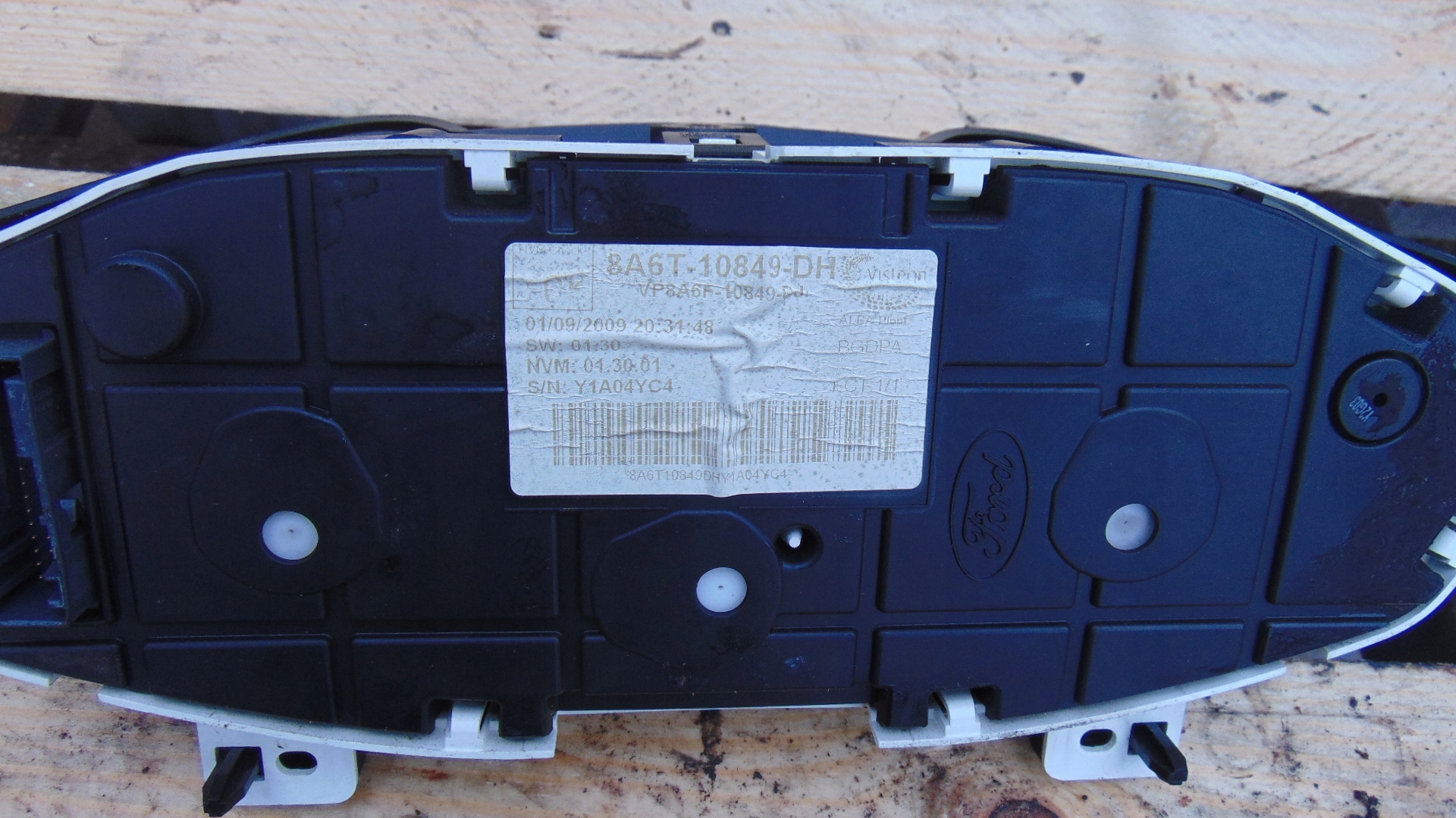 спидометр FORD Fiesta MK7 8A6T-10849-DD