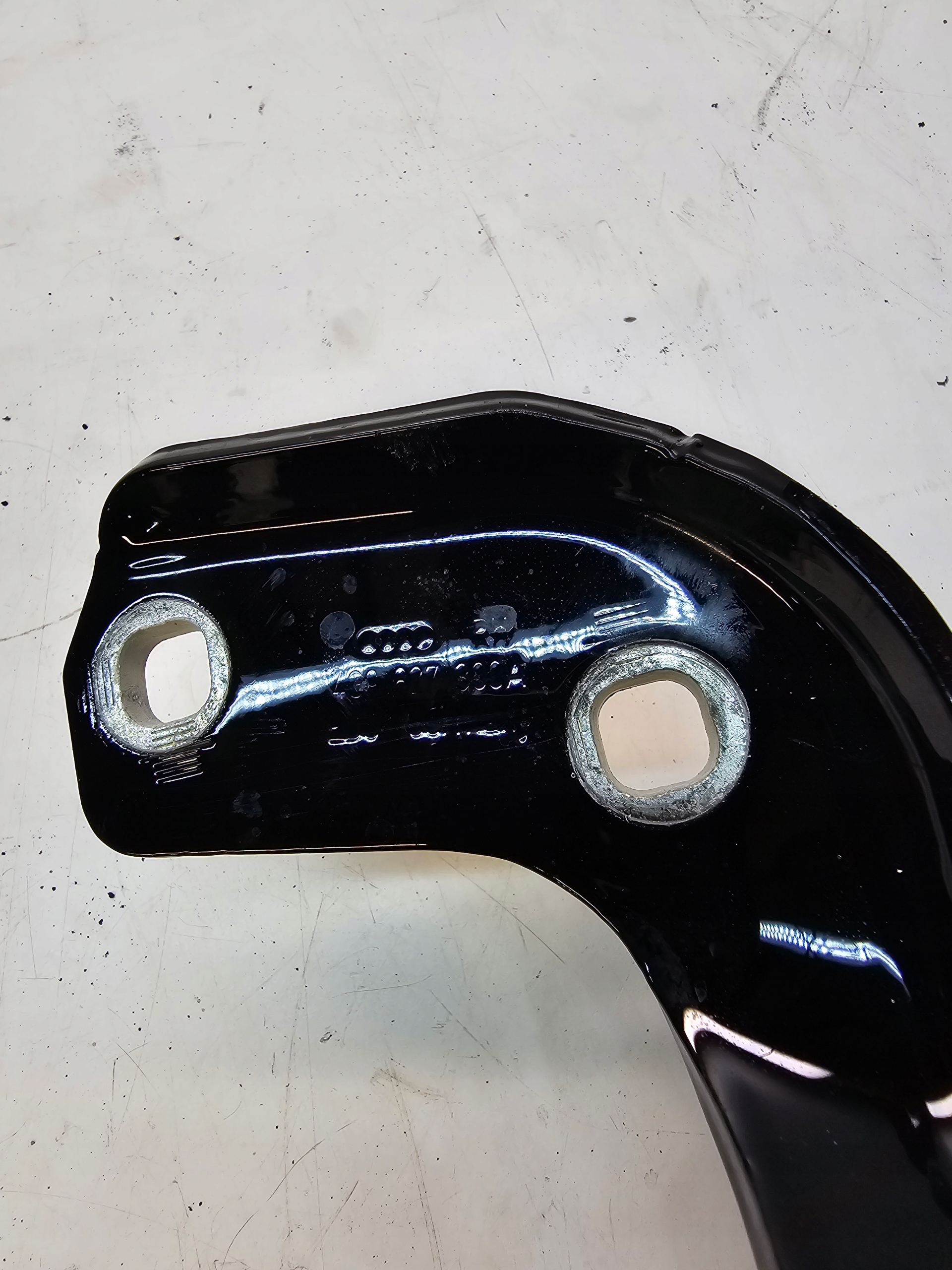 hinge bonnet right rear part AUDI A6 C7 4G9827300A