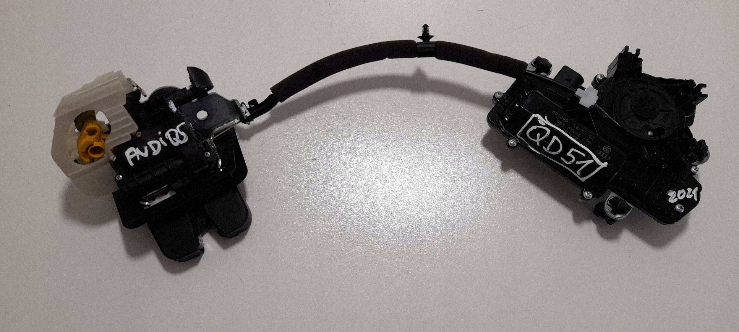 Audi Q5 SQ5 FY lock damper electrical bonnet 3V5827887B (QD51