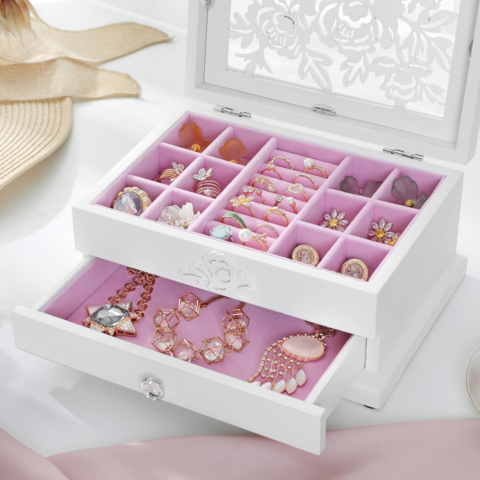 BIAŁA SZKATUŁKA NA BIŻUTERIĘ Materiał inny