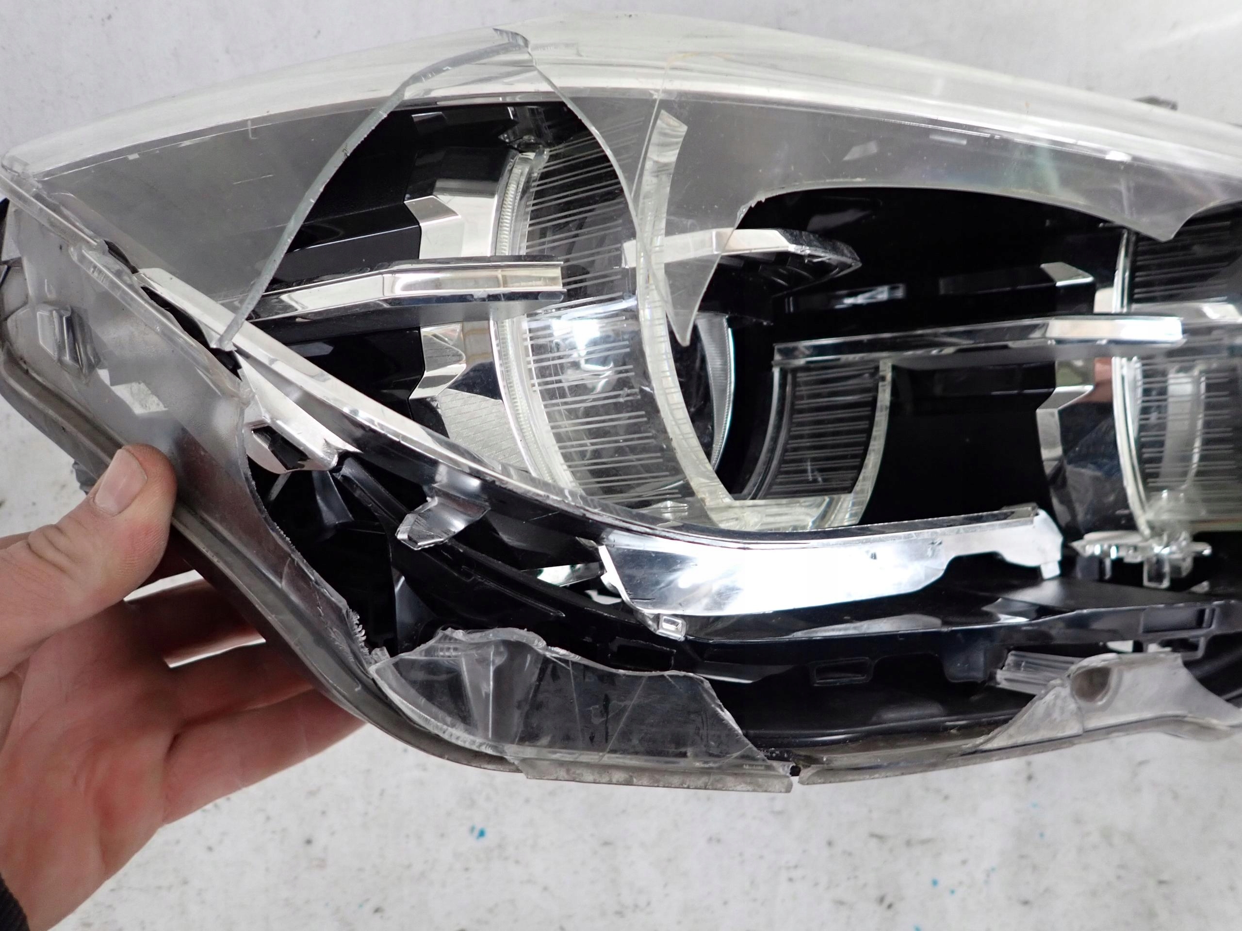 BMW 3 F30 F31 11- light right front front PUSZKA