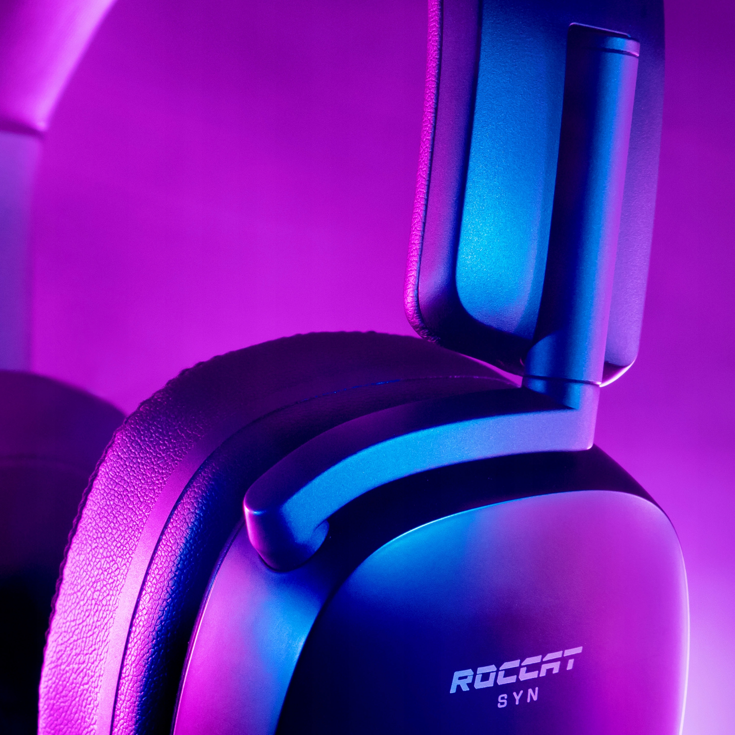 Roccat - Casque de jeu sans fil SYN MAX Air 3D Audio RGB avec station