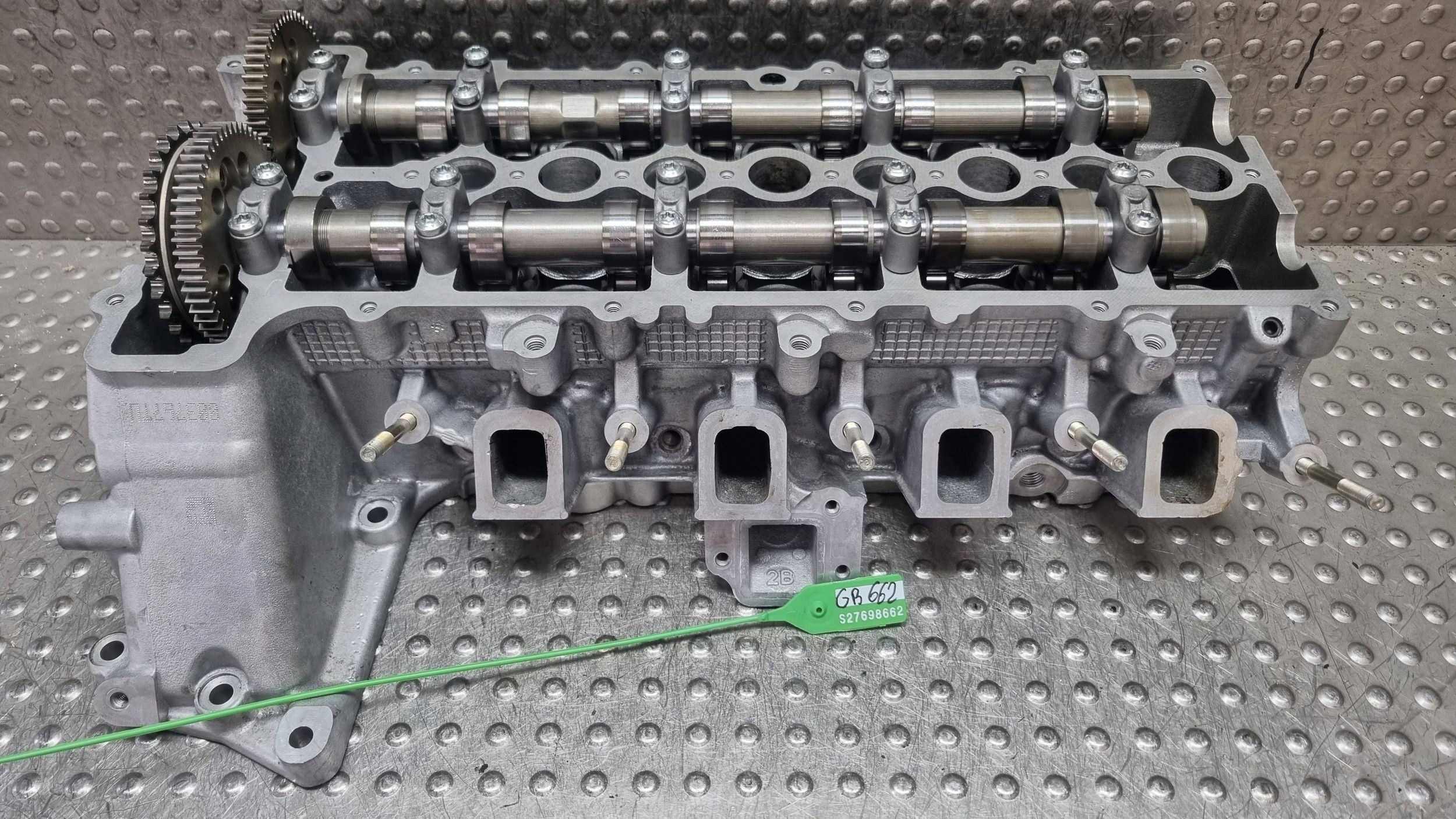 hlava vačky rozvodu 7787521 BMW E60 E61 E90 E91 E87 X3 E83 1.8 2.0D M47