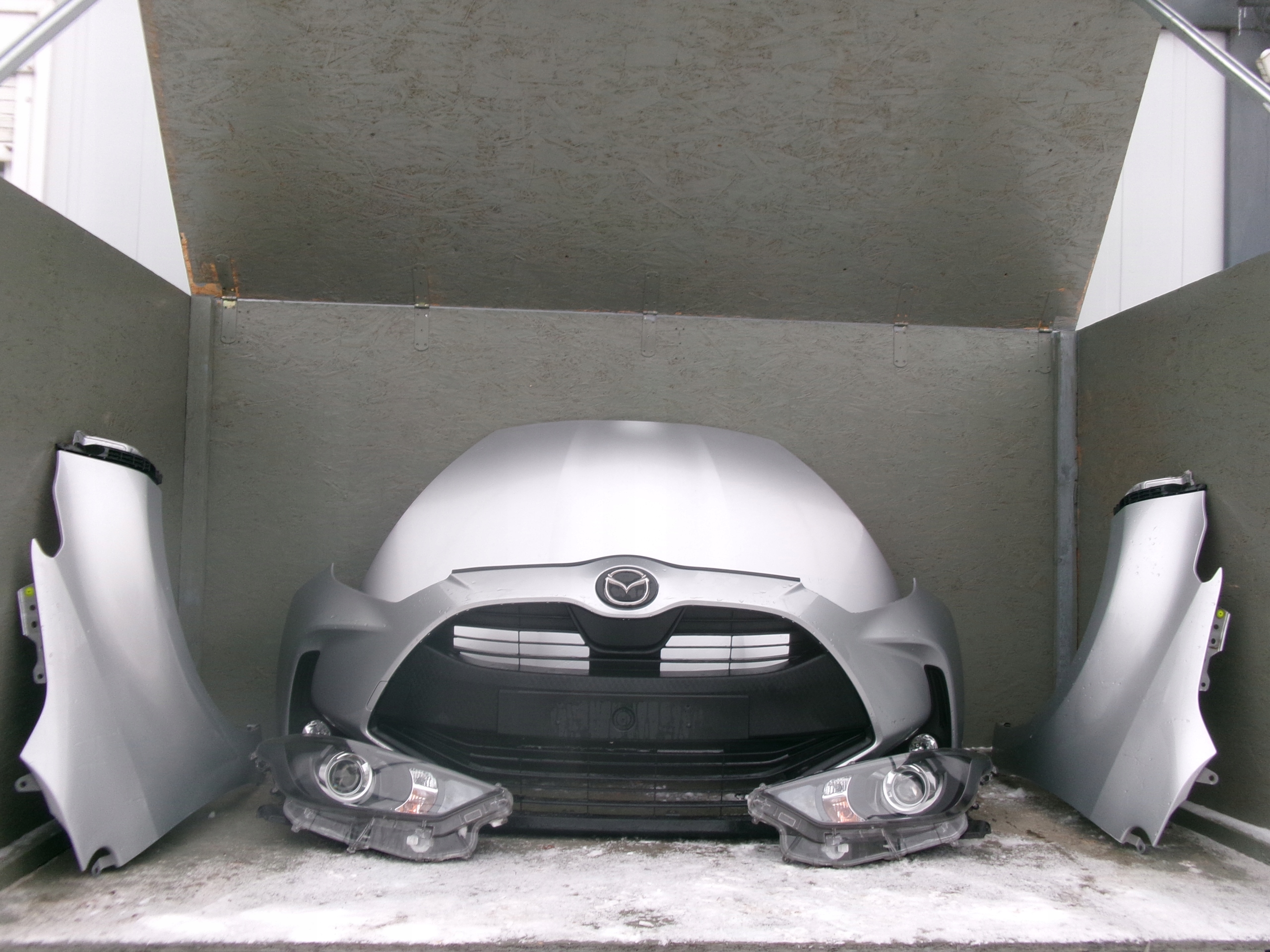 Mazda 2 Hybryda Przód blacharski Zestaw Numer katalogowy części przódmazda