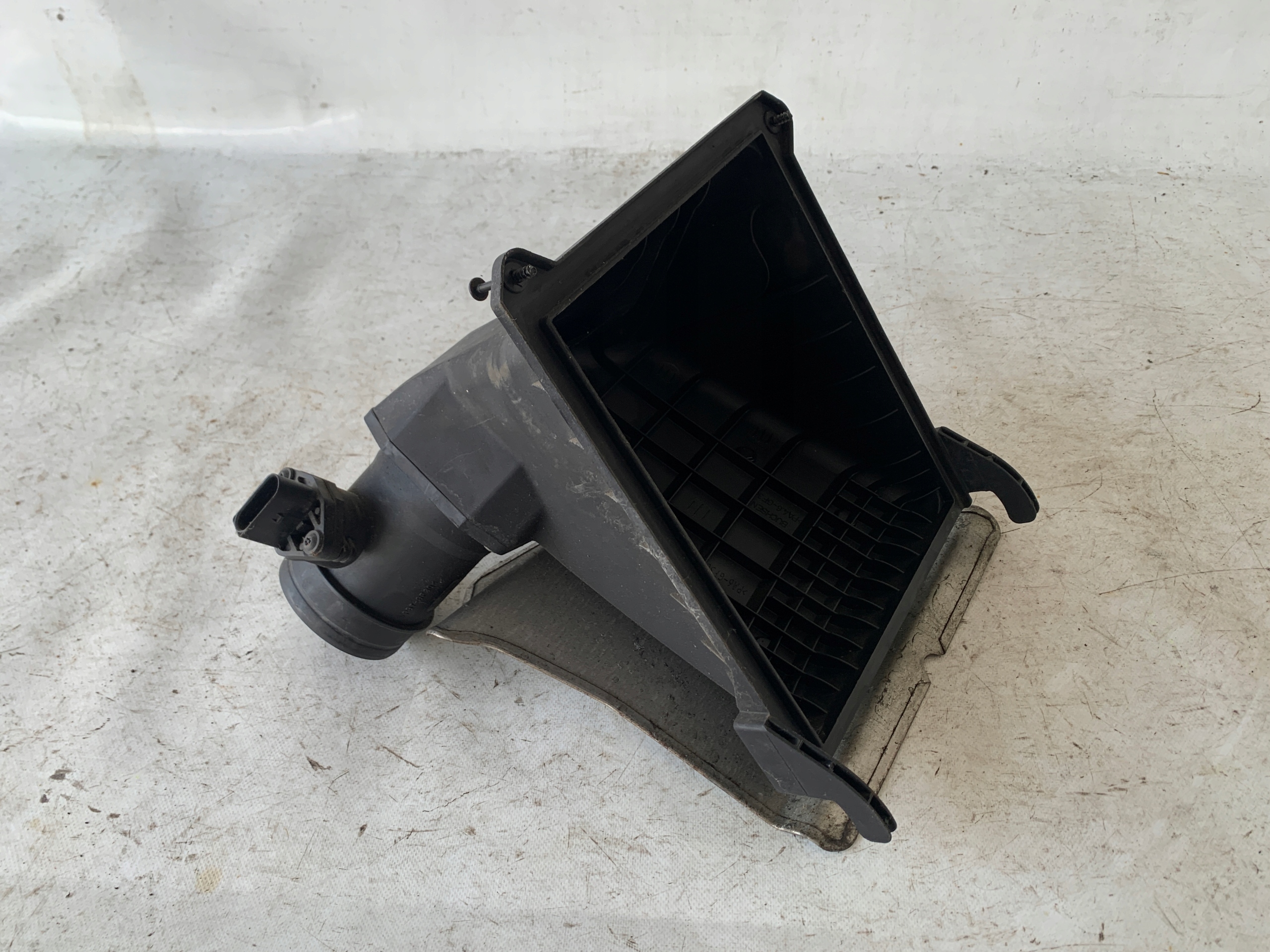 #Gehäuse filter luft AUDI A4 B6 B7 06B133837P