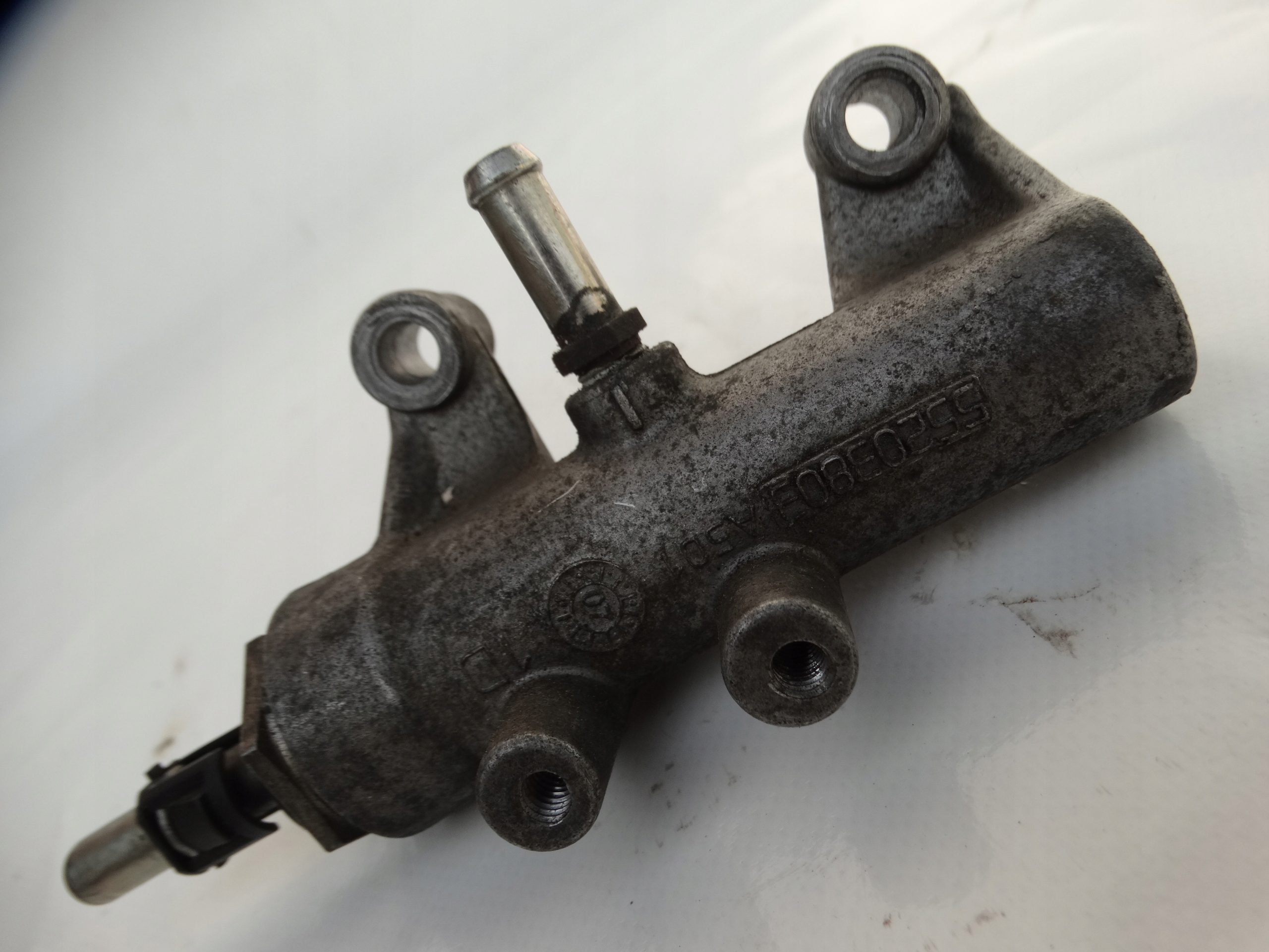 ROZDZIELACZ PALIWA OPEL VECTRA C SIGNUM 55203803 1.9 CDTI