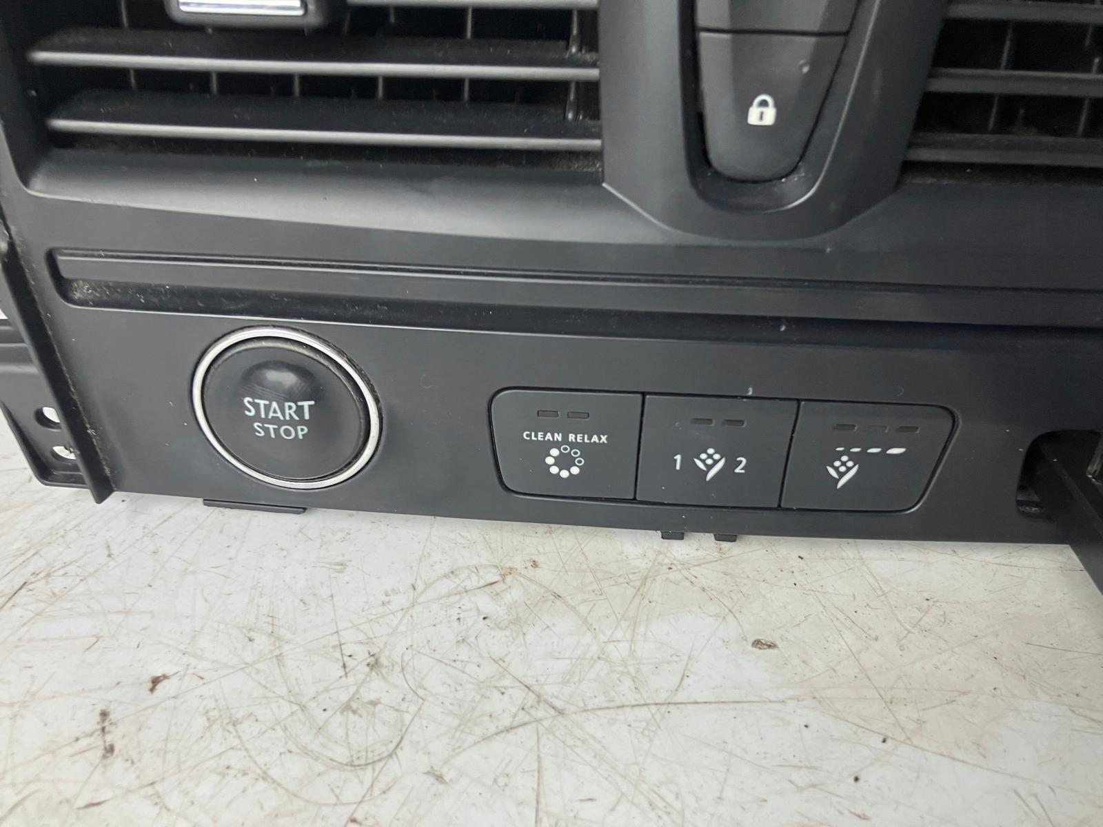 PANEL grid air conditioning devices central RENAULT LATITUDE 274860004R