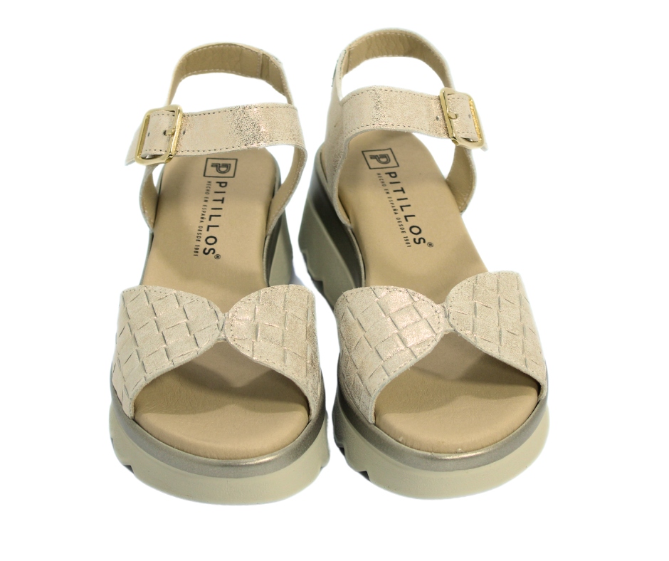 Pohodlné sandály na platformě Pitillos 2841 Jasné zlato r36