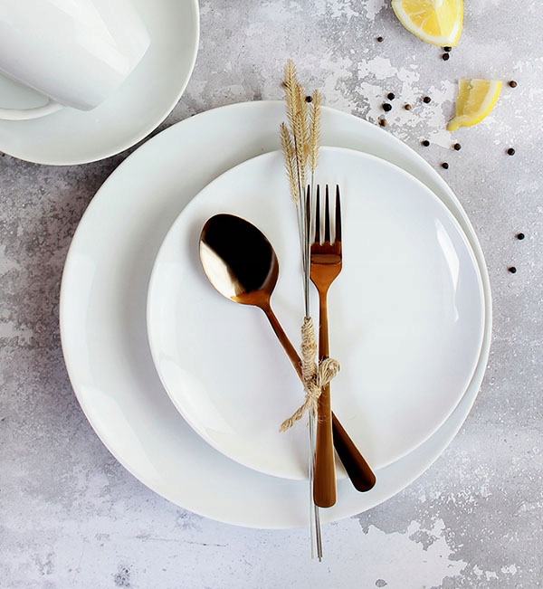 LUBIANA BOSS SERWIS OBIADOWO KAWOWY 30/6 Liczba elementów w zestawie 30