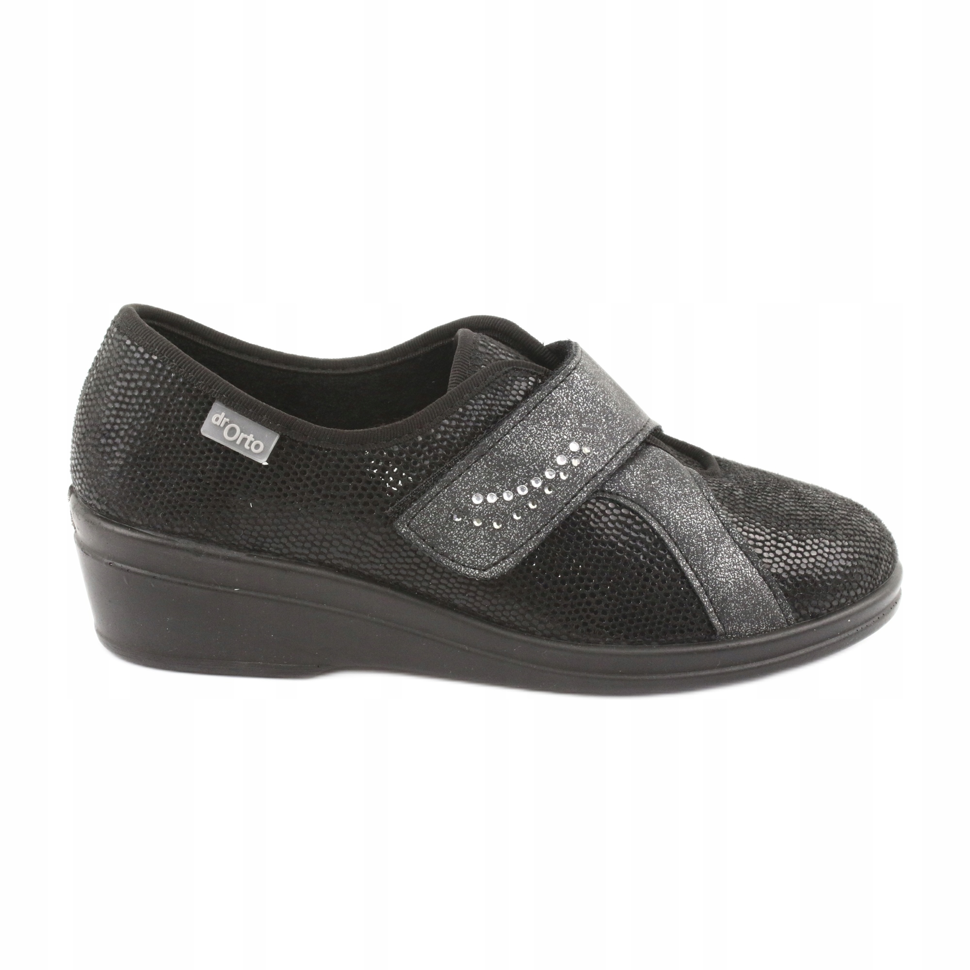 

Czarne Inny materiał Buty Kapcie Befado r.41