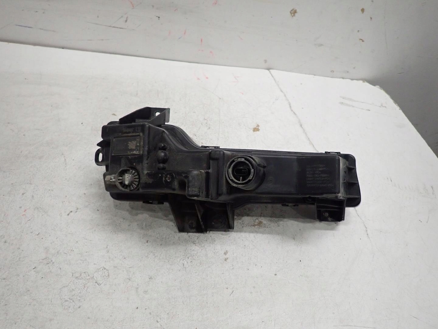 NEBELSCHEINWERFER LINKS TESLA 3 2017- 1624797-00-A