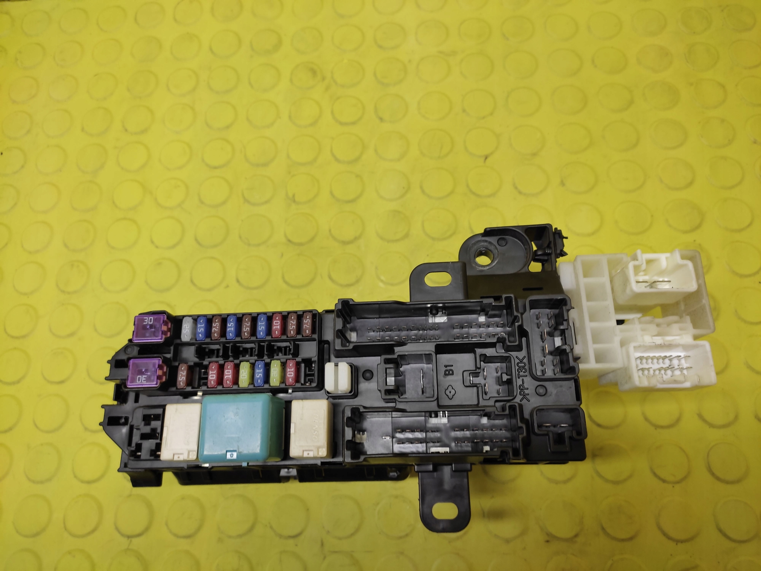 DAIHATSU CUORE VII 1.0 Module fusibles