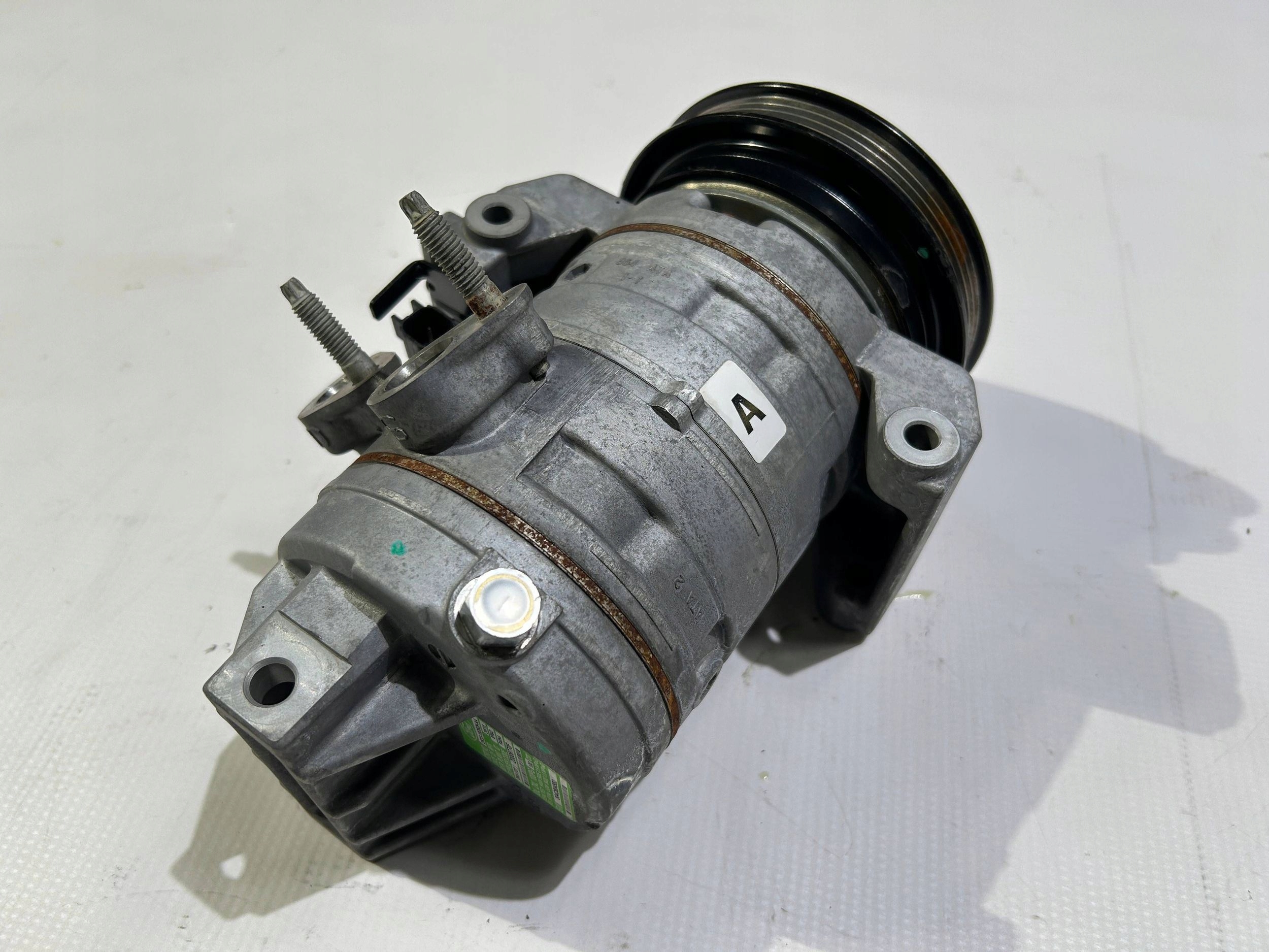compressor; compressor of the air conditioning Ford Mustang V 3.7 2011-2014