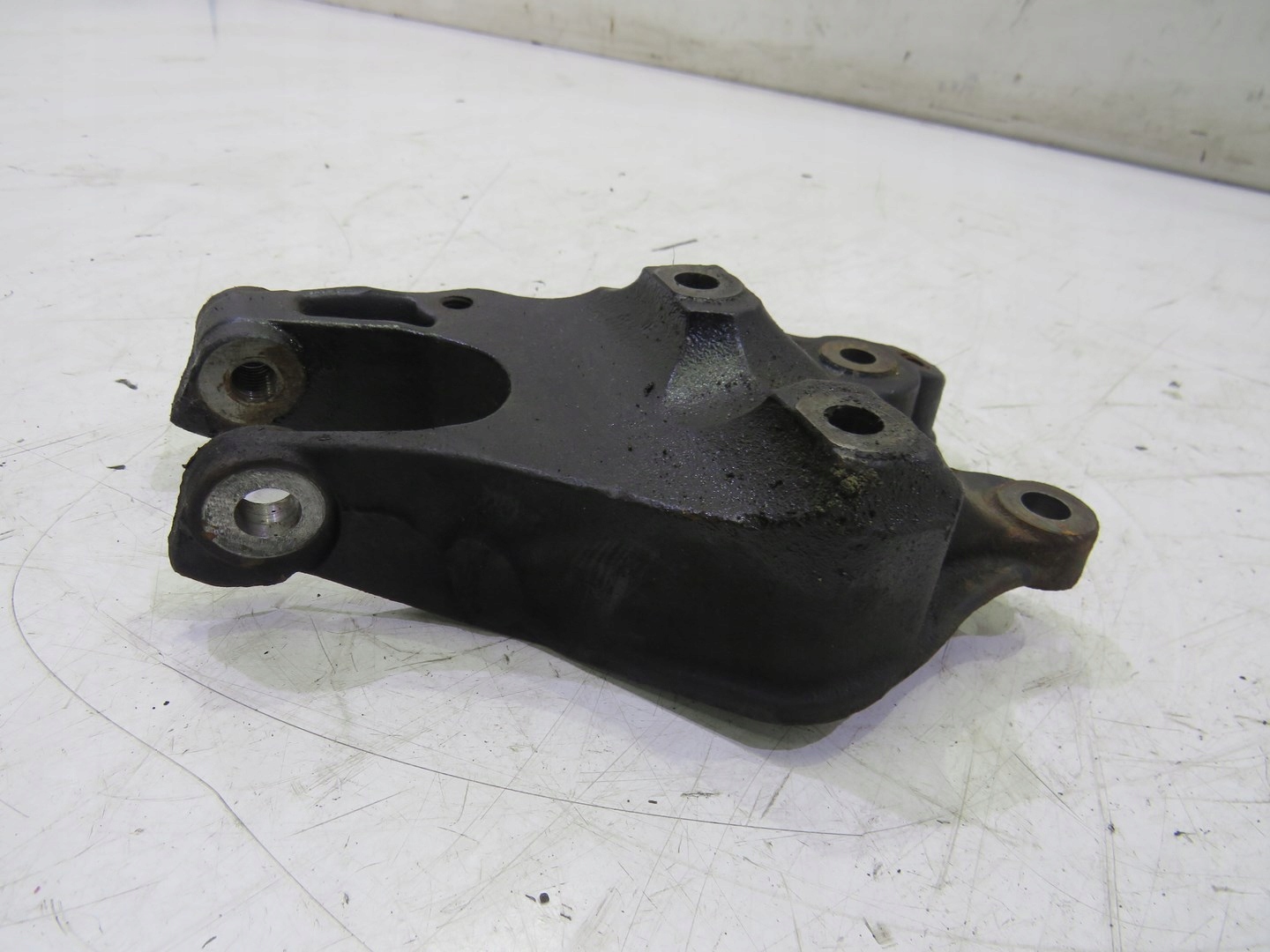 ŁAPA SILNIKA MINI COOPER R56 1.6 Producent części Mini OE