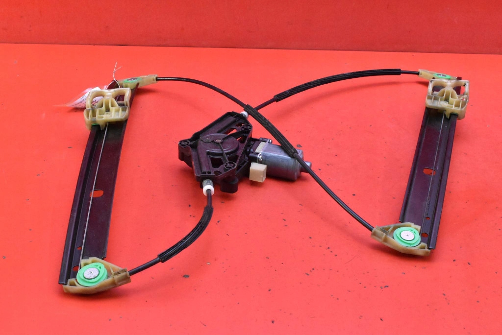 window regulator left front EU 5E0837461B SKODA OCTAVIA 3 III KOMBI 17-20