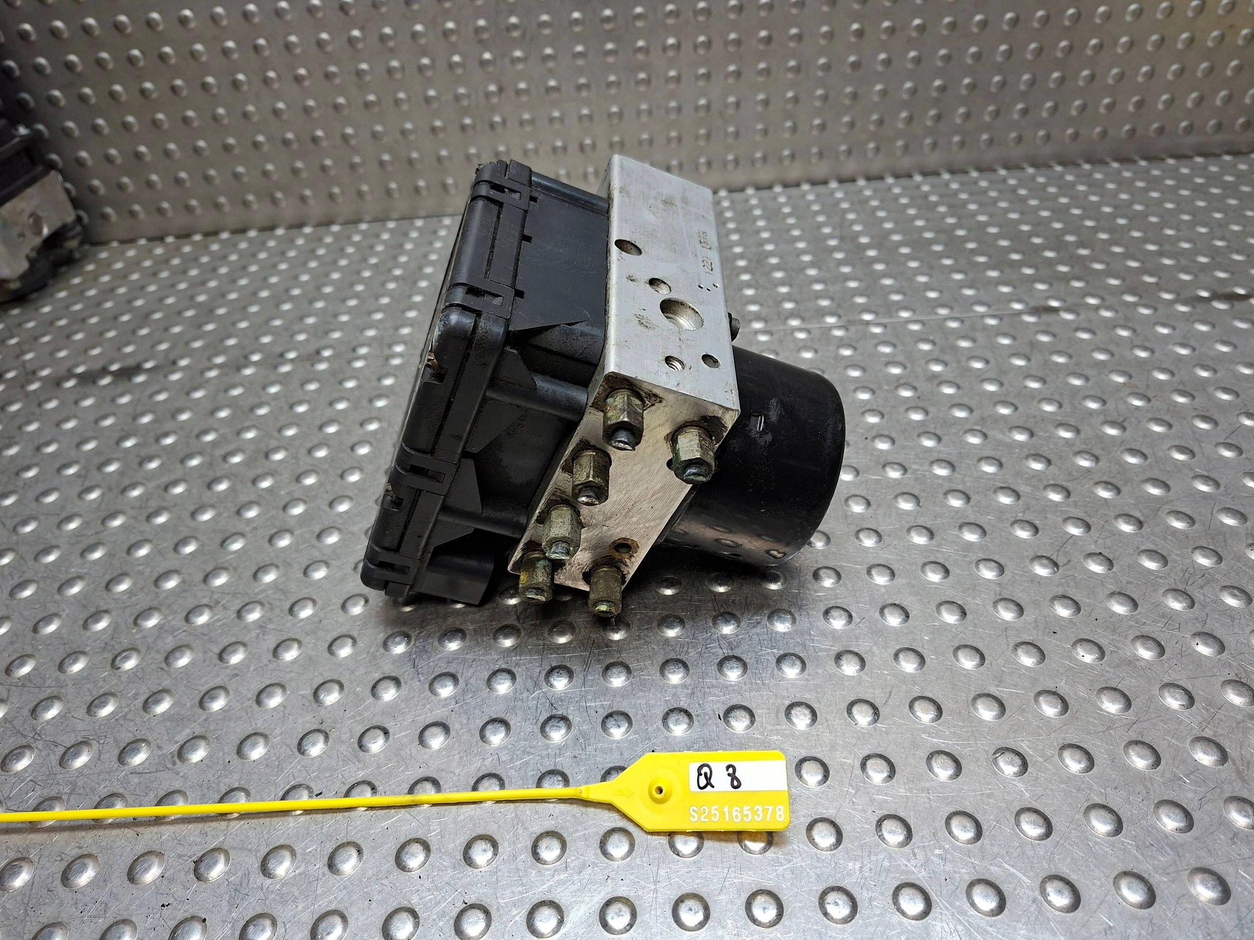 pump control unit ABS CHRYSLER PT CRUISER 00-10 05033150AA 25.0946-0242.3
