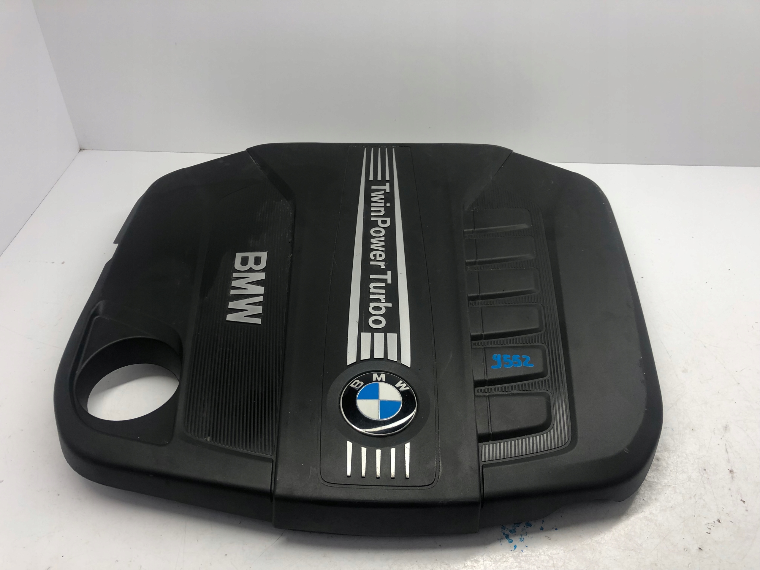 BMW X5 F15 F16 4.0 D кришка двигуна 8513452