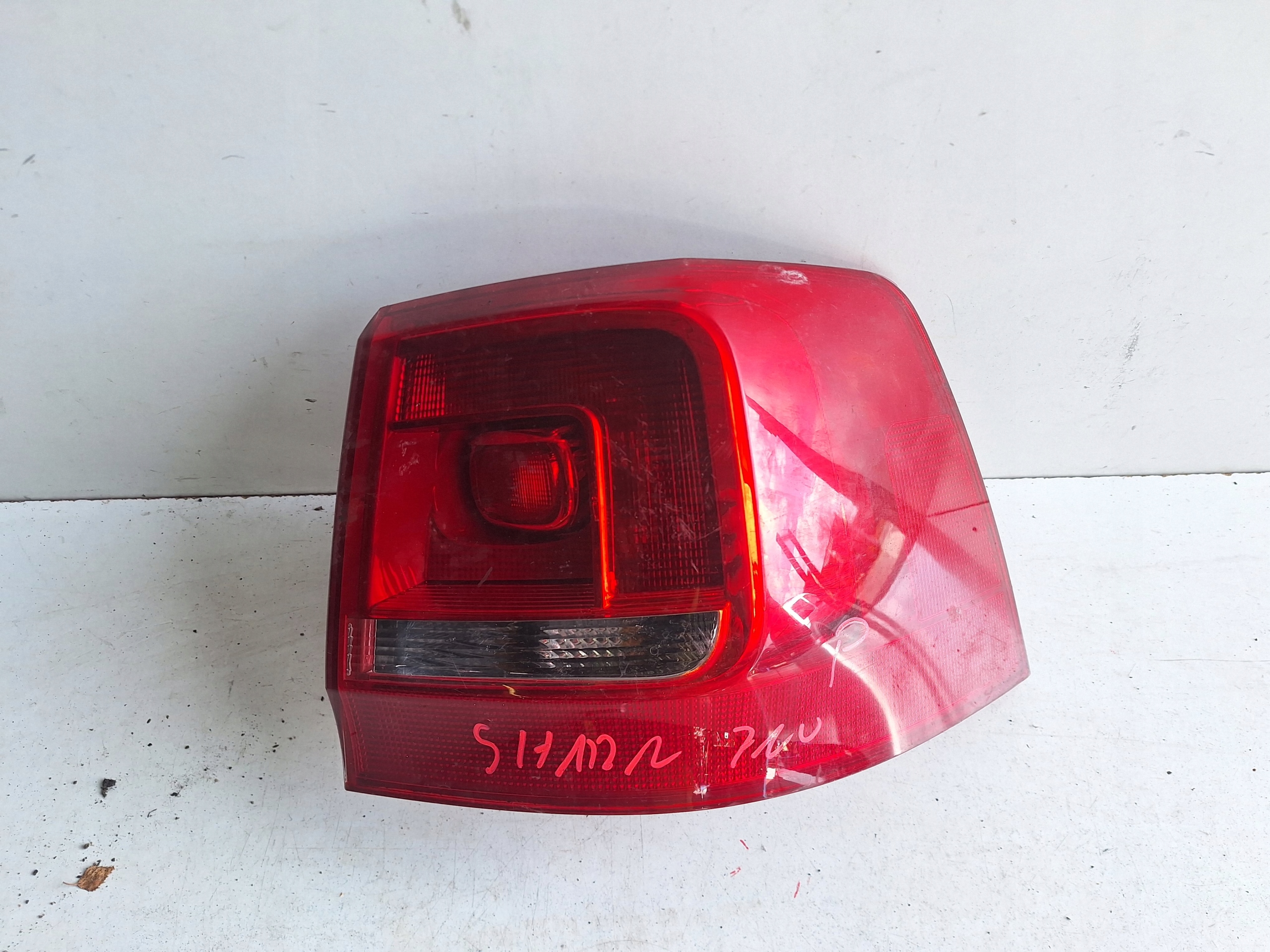 VOLKSWAGEN SHARAN 7N 10-> light right rear part