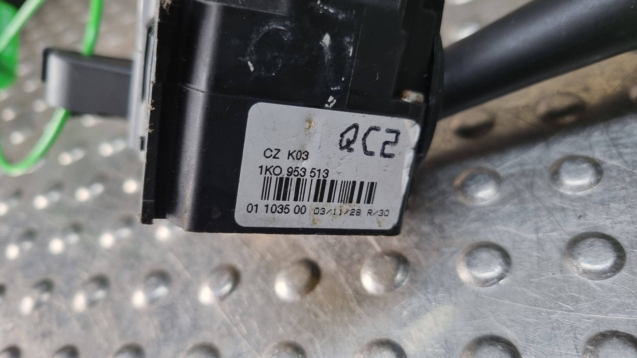 commodo bouton indicateurs de direction 1K0953513 VW GOLF V LEON II OCTAVIA II
