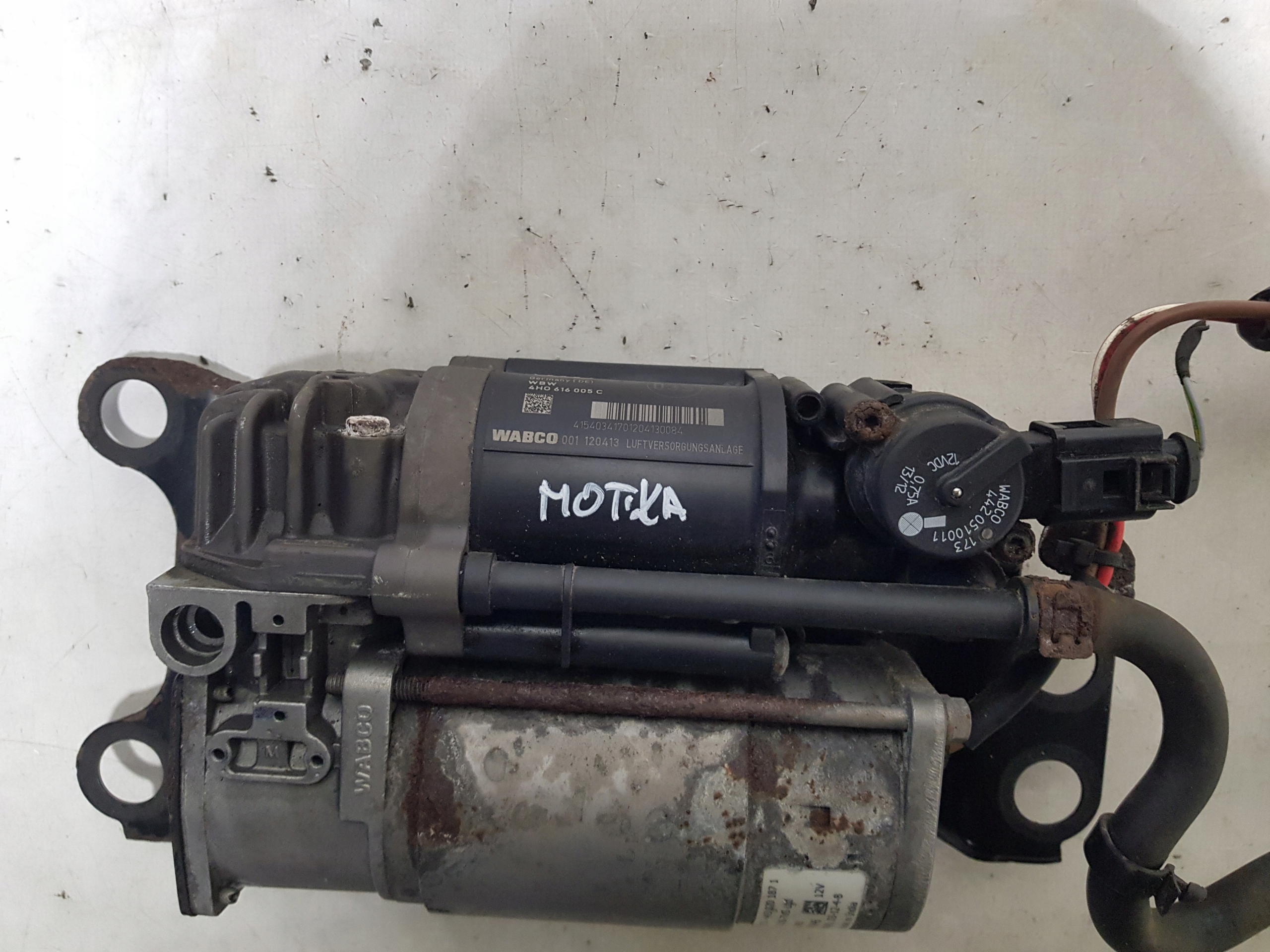 compressor; compressor pump springing AUDI A8 D4 S8 4H 4H0616005C