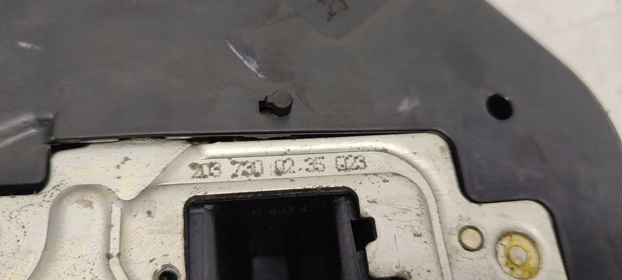 lock rear part rear right Mercedes W203