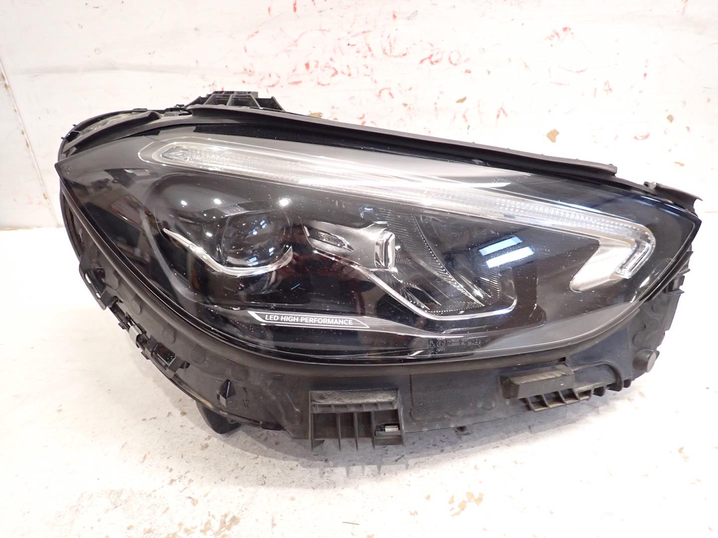 light front front right MERCEDES C-KLASA W206 2021- FULL LED A2069064003