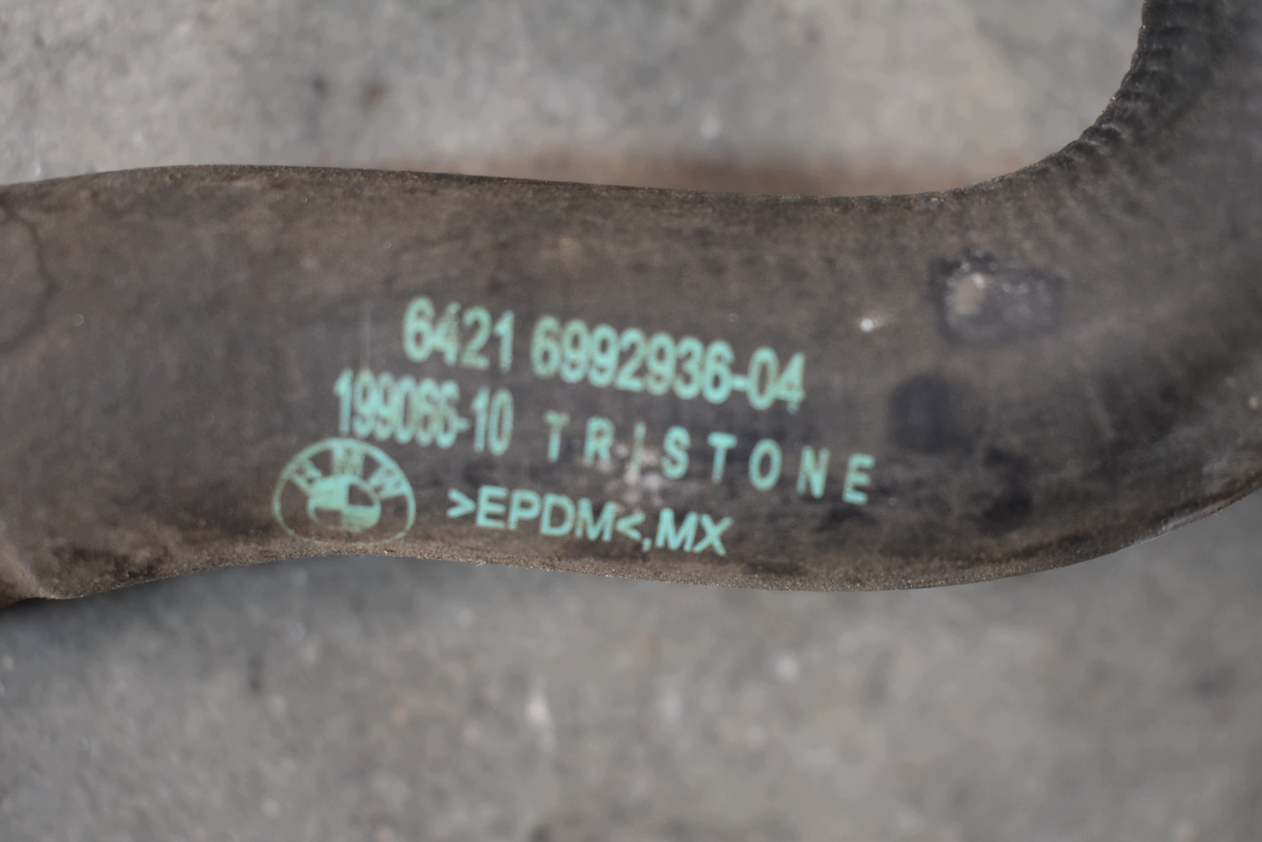 IDEALNY prijenos crijevo vode BMW X7 G07 G06 G05 1