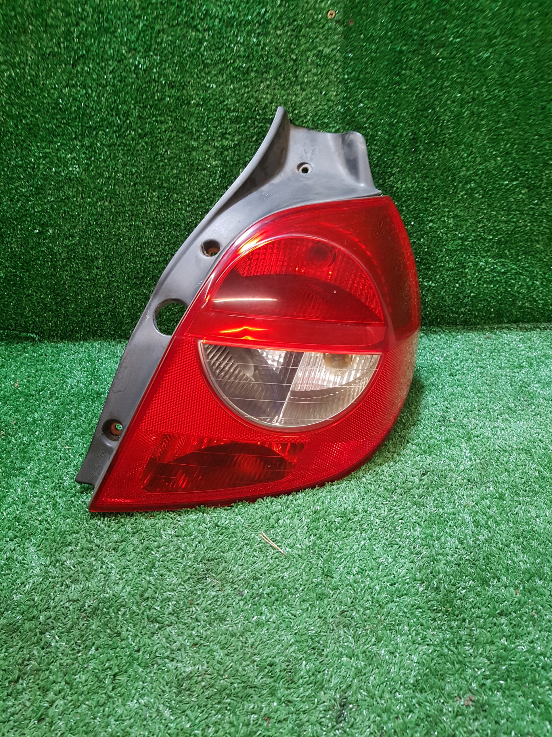 Licht rechts hinten RENAULT CLIO 3