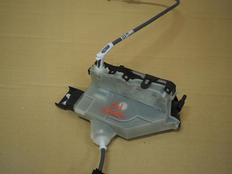 lock door right front PEUGEOT 2008 II PSA305588