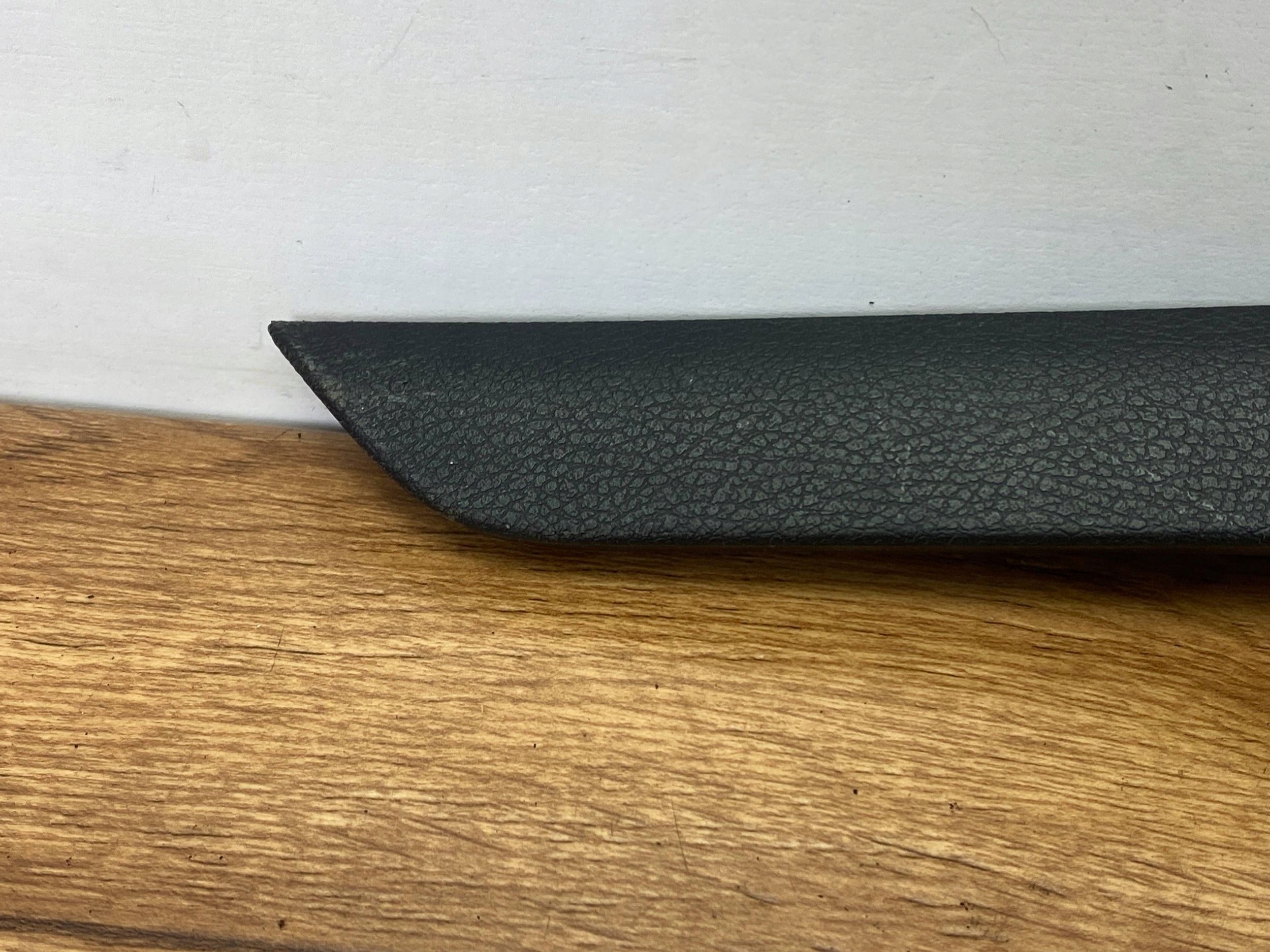 moulding spoiler frame airbag Jeep Wrangler IV JL 2018+