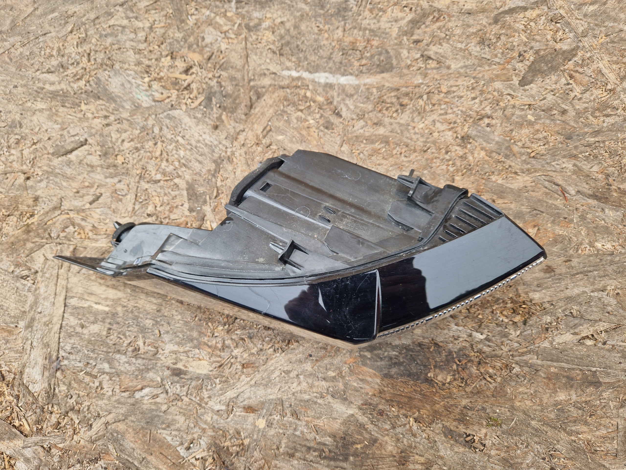 light PEUGEOT 308 III right rear right rear part 9836299280