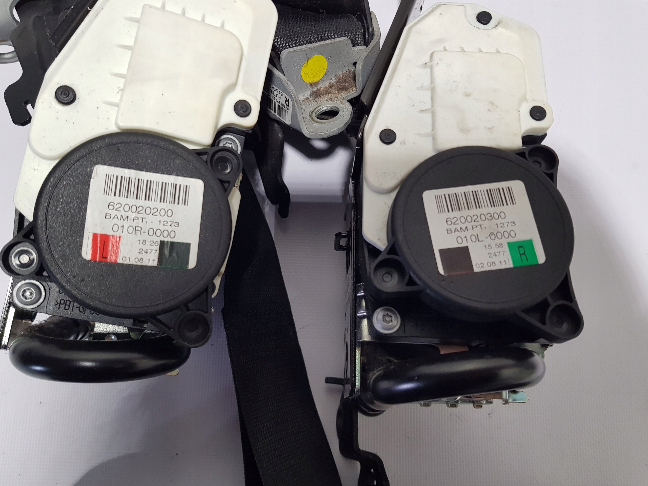 tension belts front left right KOMPLET MERCEDES W207 C207 A207 CABRIO