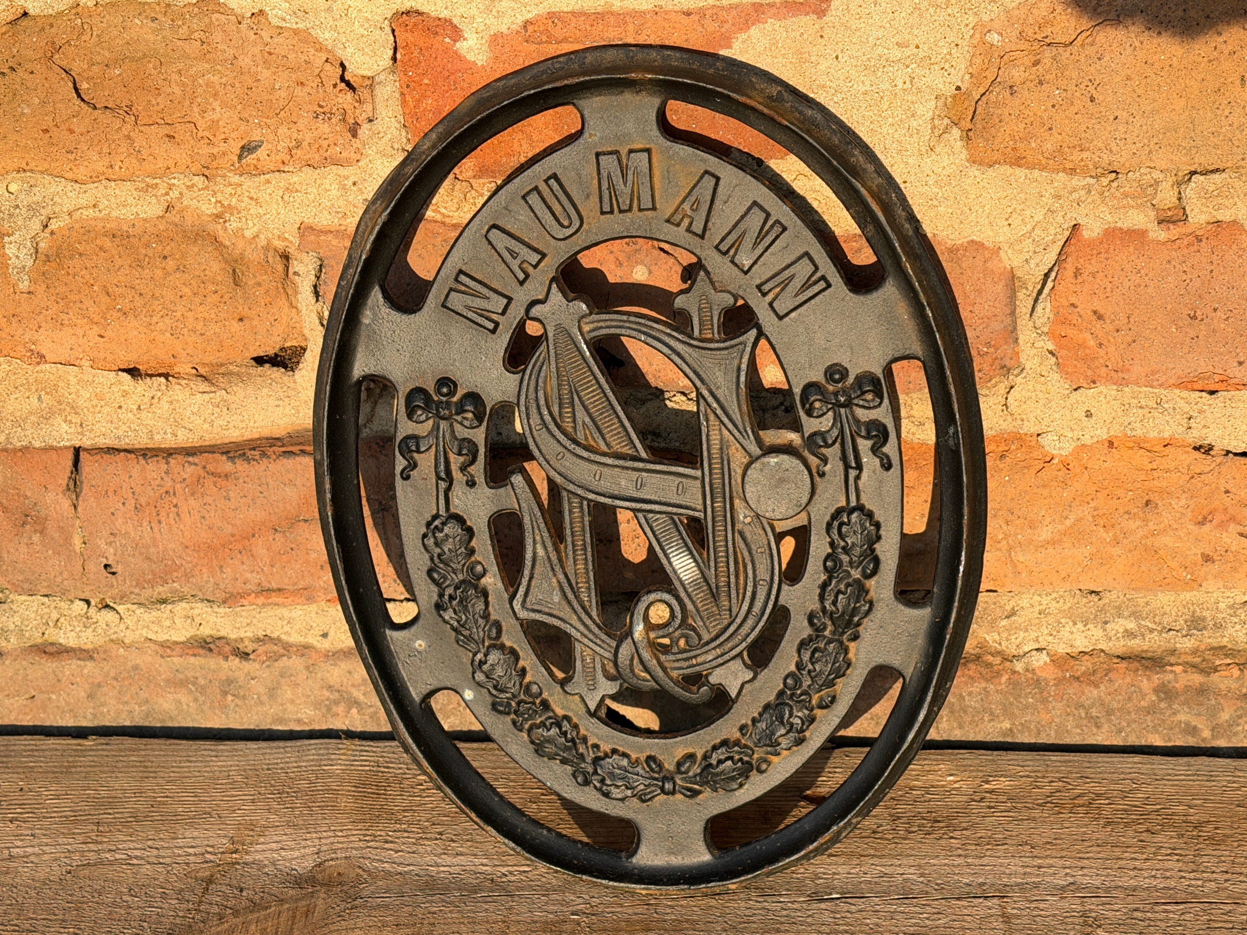 DUŻY EMBLEMAT NAUMANN - STARA MASZYNA DO SZYCIA