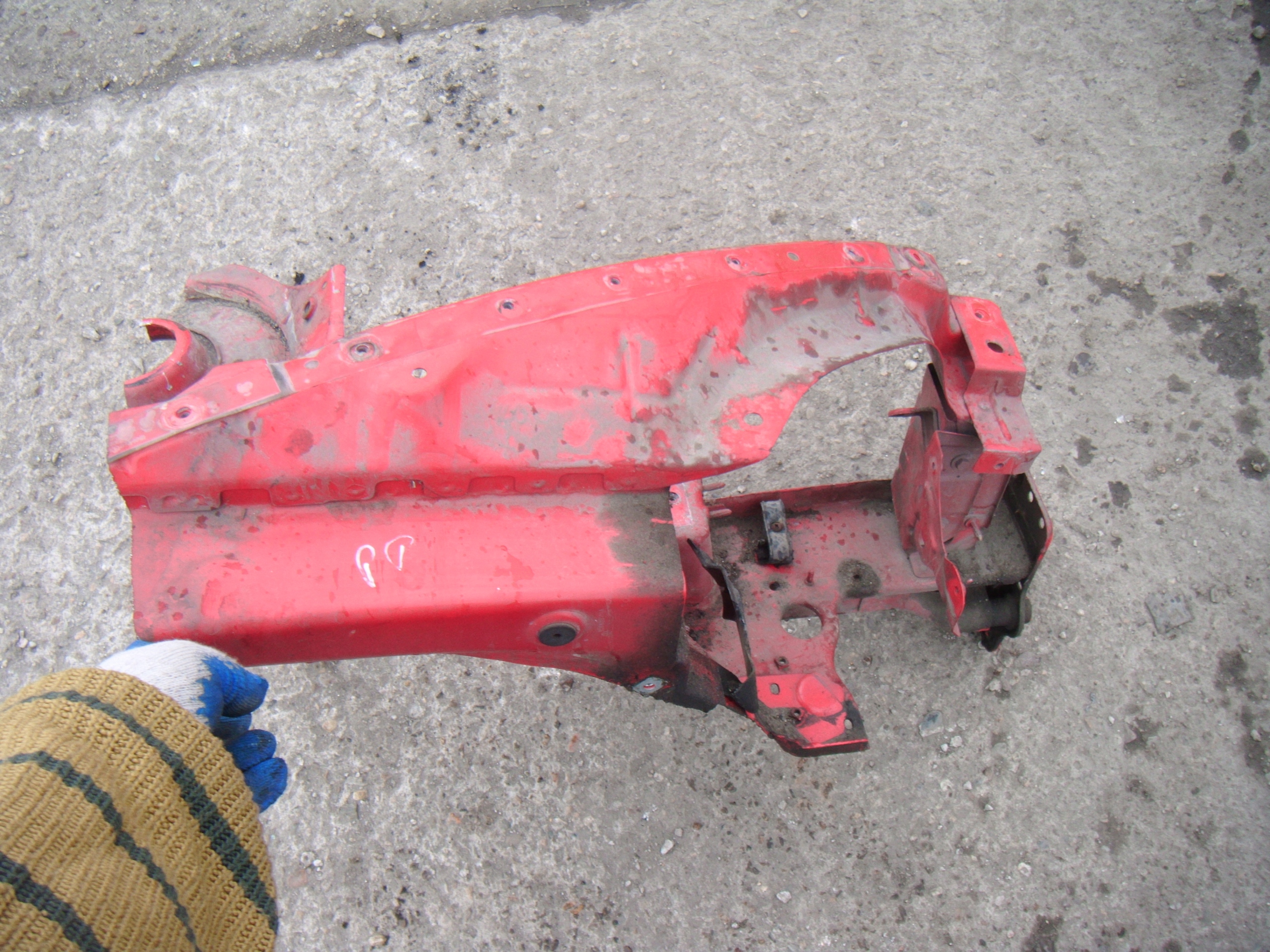 VW NEW BEETLE 1997-2010 PODŁUŻNICA RAMA ĆWIARTKA - PRAWA PRZEDNIA