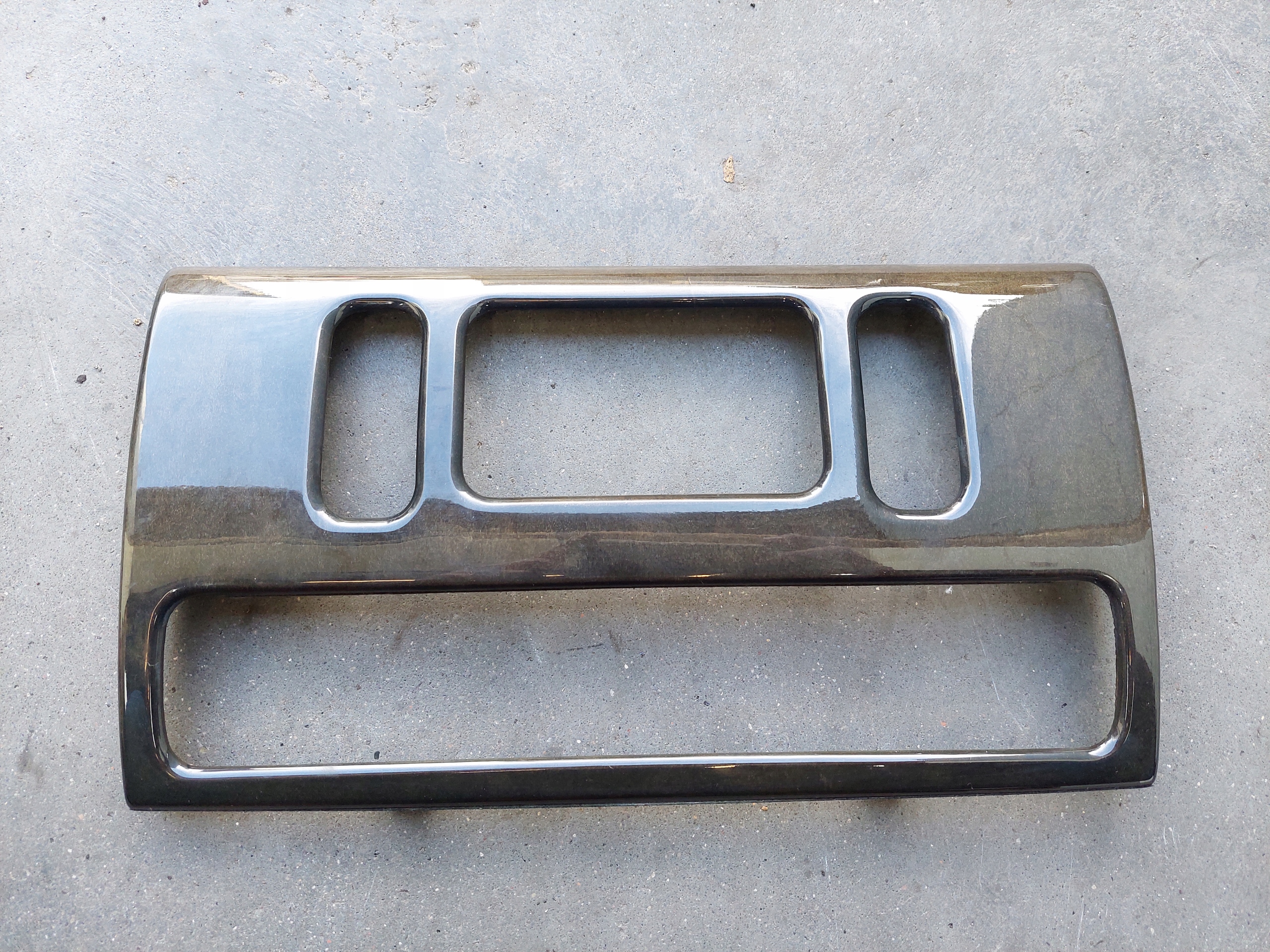 RAMKA RADIA NAWIGACJI DEKOR PANEL JAGUAR XK XKR XK8 X100