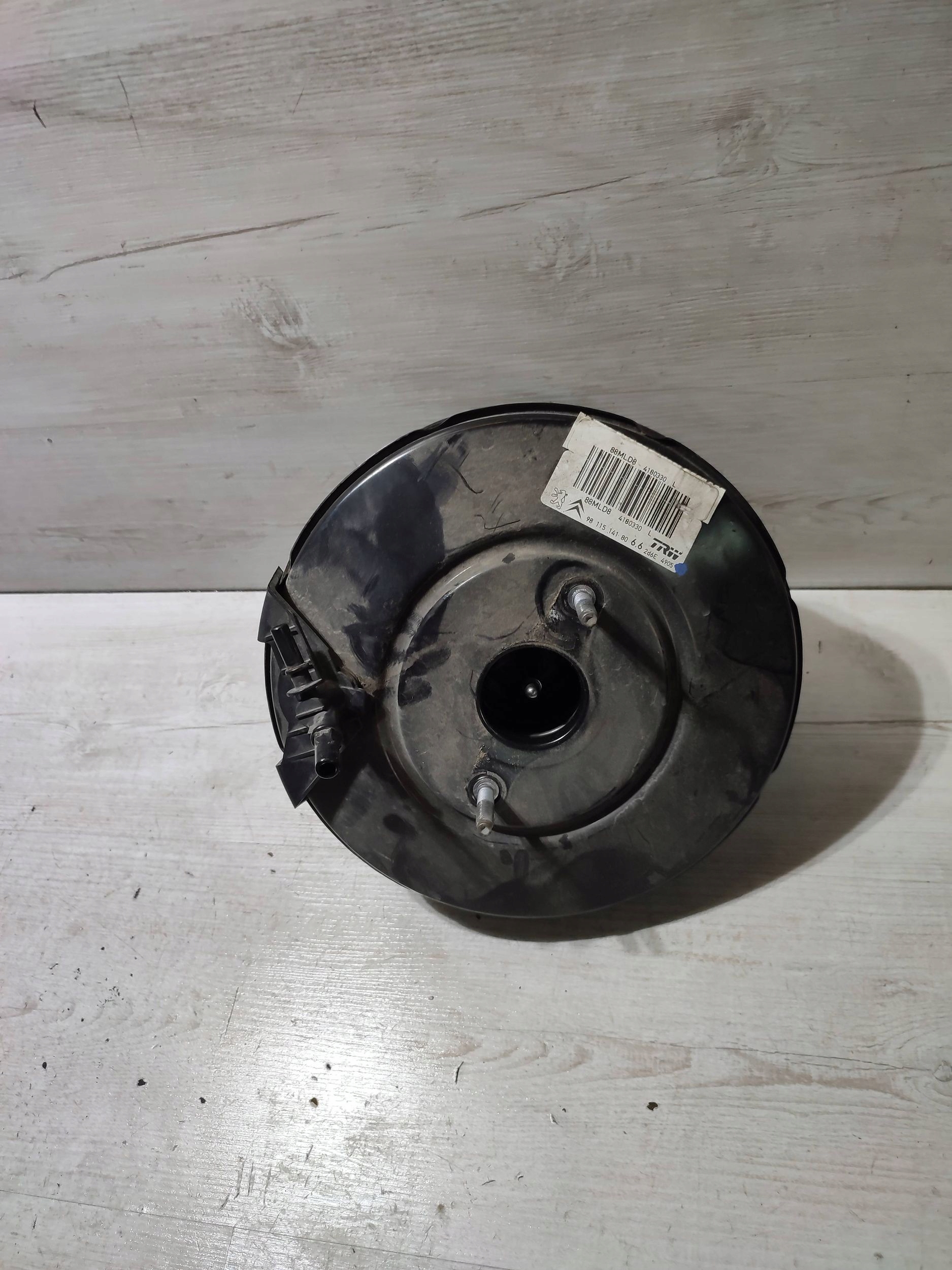 Peugeot 2008 and 2018 servo control brakes
