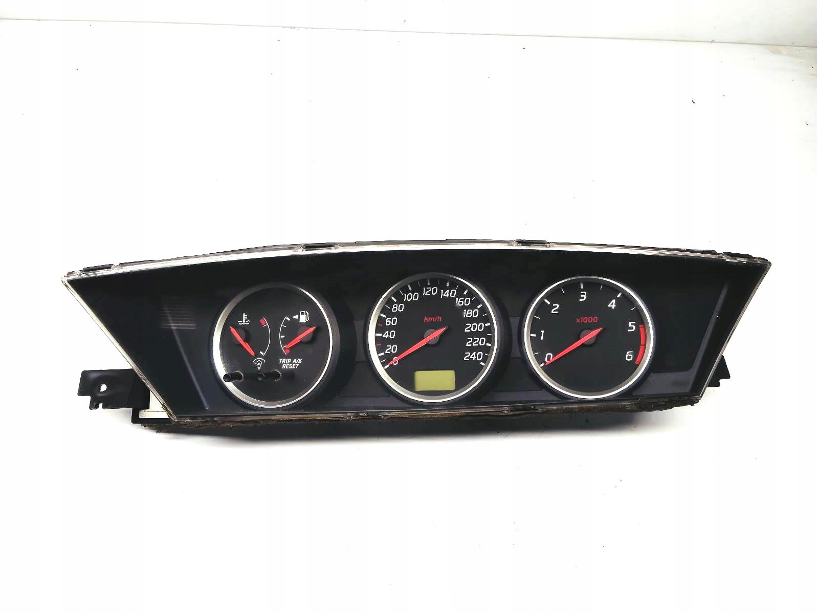 dials NISSAN PRIMERA P12 2.2 DCI AV619 196 902 km