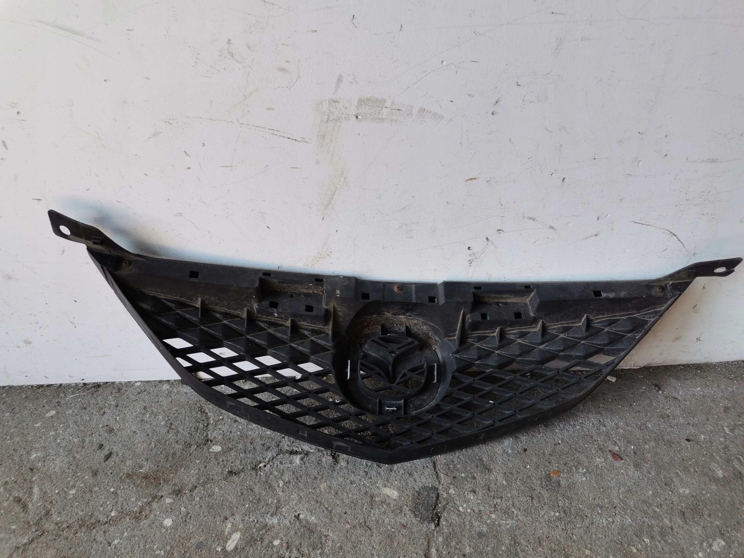 Grille MAZDA 6 GG 2002-2008 GJ6A50712
