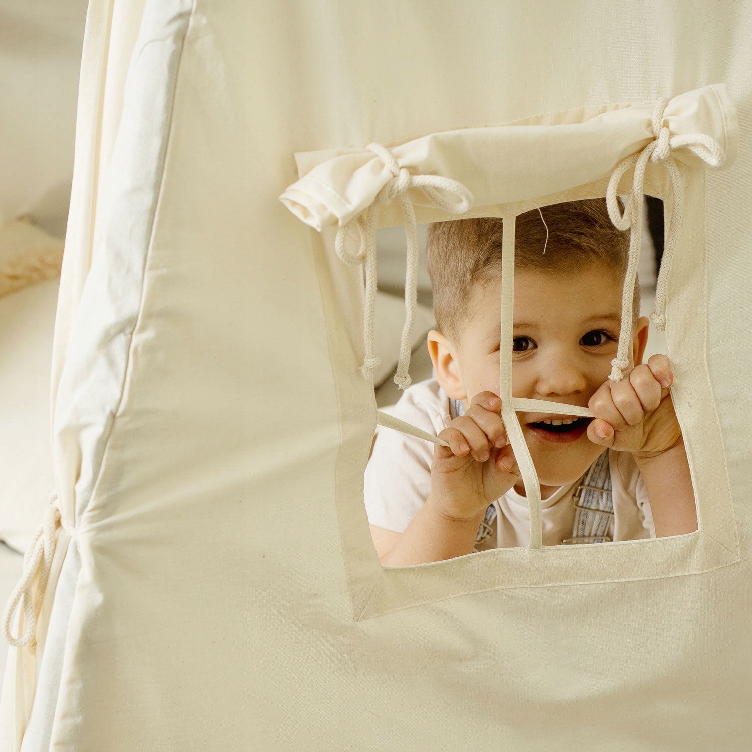 Namiot dla dzieci TIPI zestaw 5 elementowy z dodatkowym stabilizatorem Kod producenta TIPI