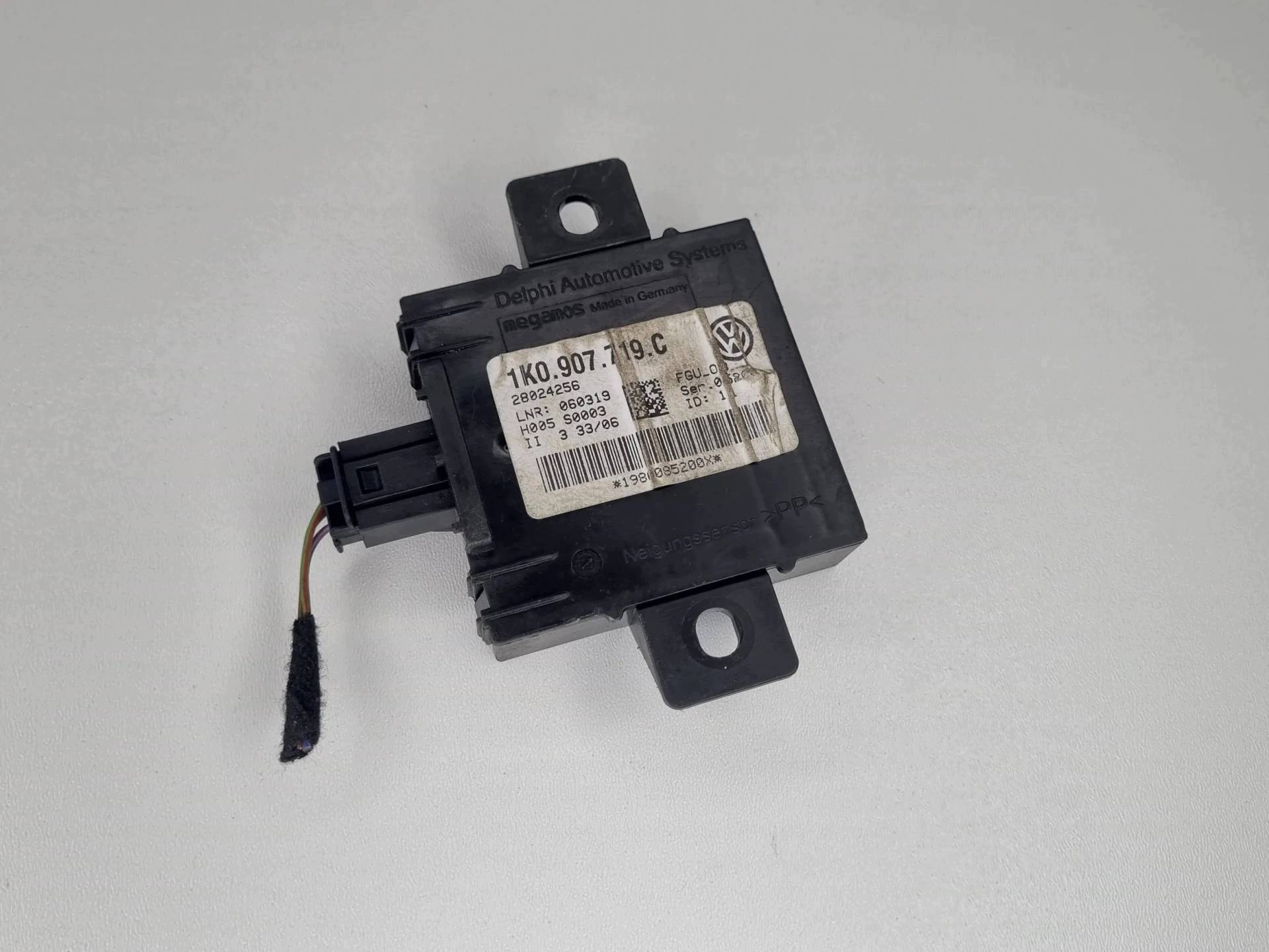 modulo alarmu Audi A3 8P facelift 2006 1K0907719C
