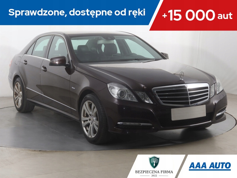 Mercedes E E 200, GAZ, Automat, Skóra, Navi