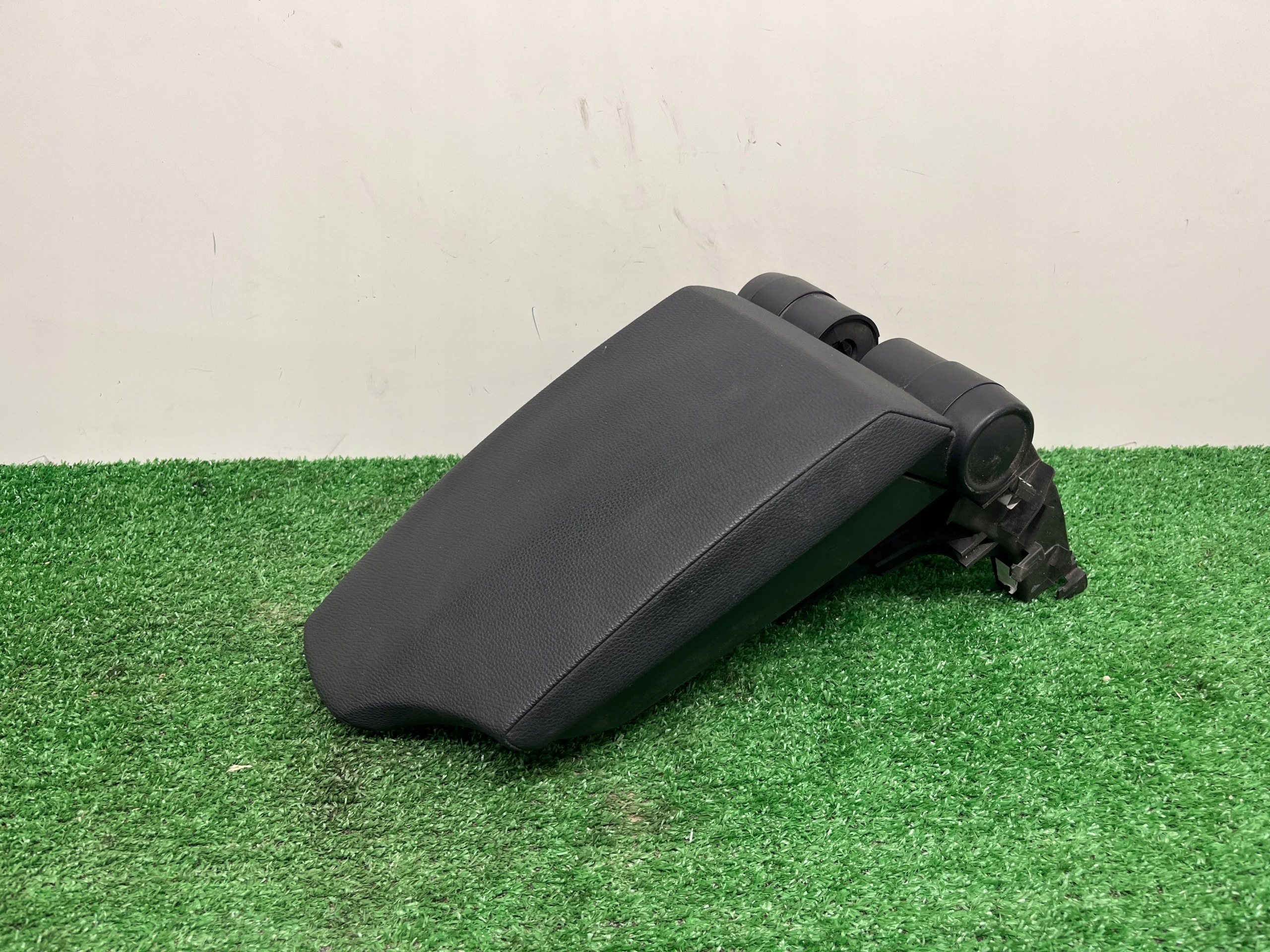 bracciolo BMW E87 9110501